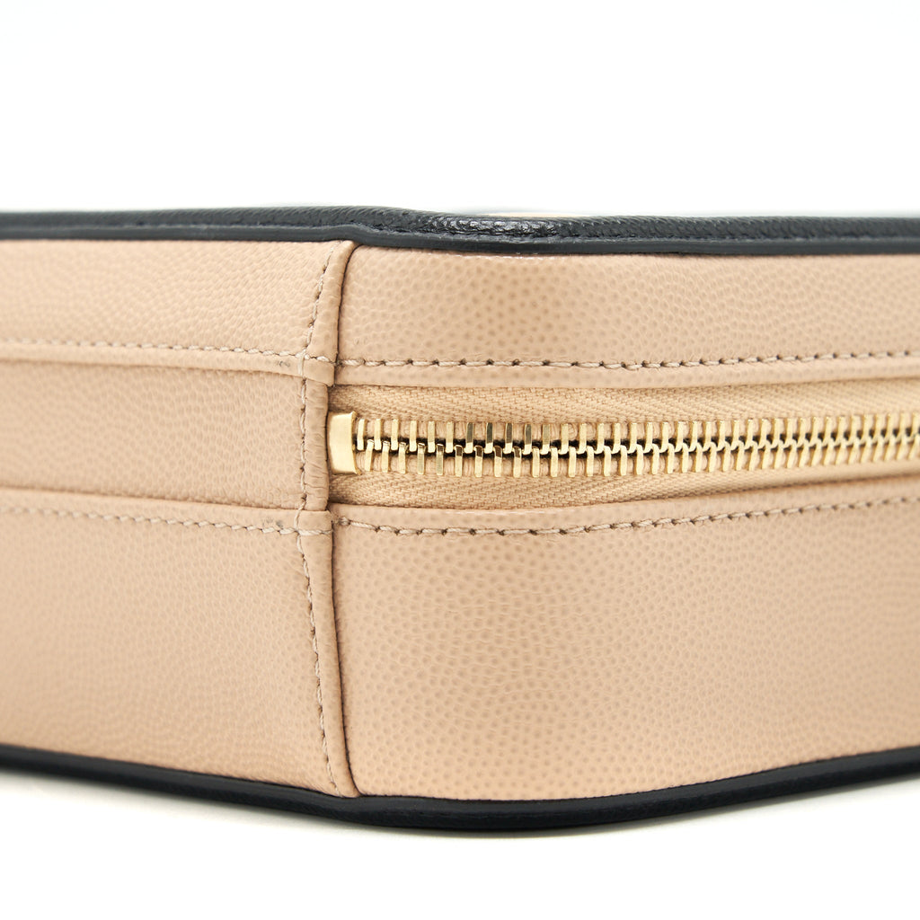 chanel-vanity-filigree-caviar-beige-black-lghw