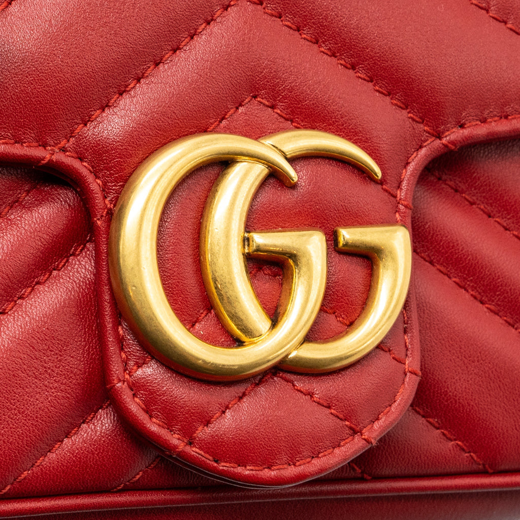 gucci-marmont-super-mini-matelasse-chevron-leather-red-ghw