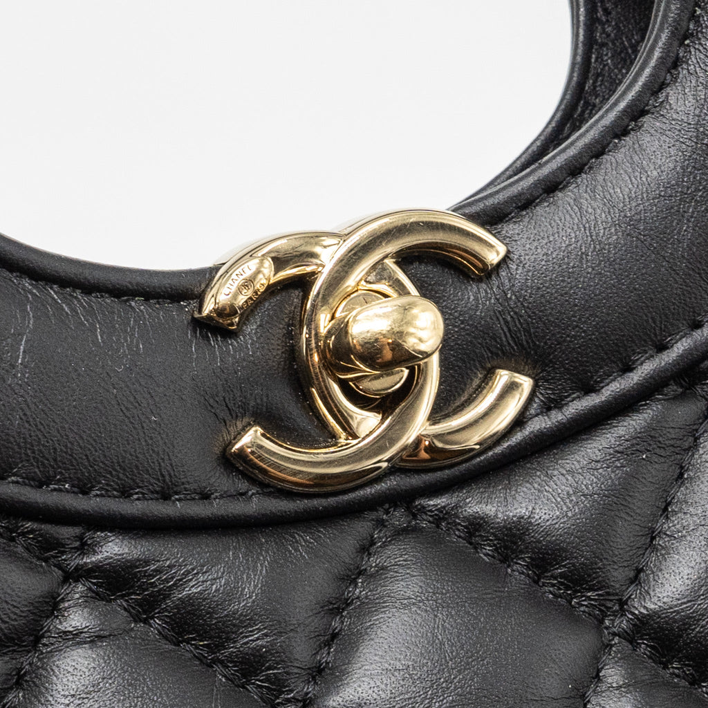 chanel-23a-mini-31-bag-calfskin-black-lghw-microchip-1