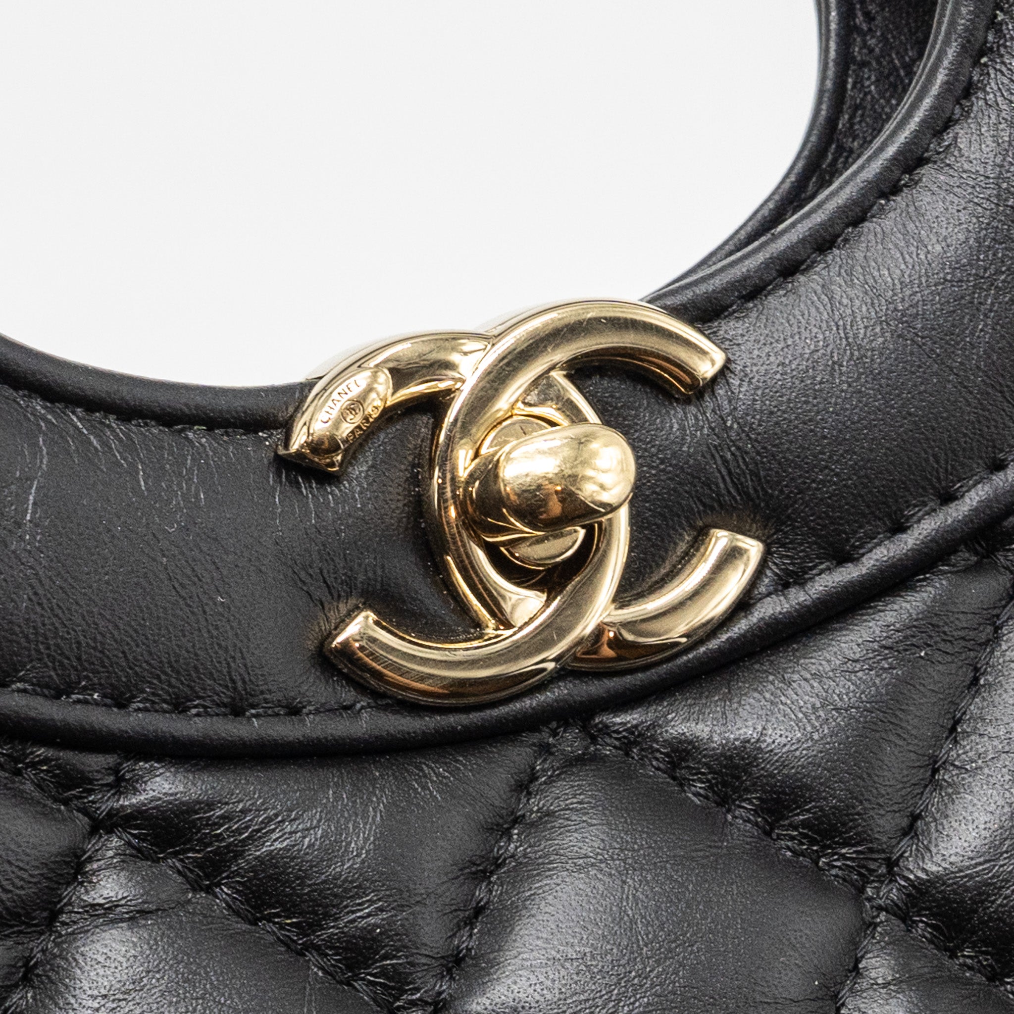 chanel-23a-mini-31-bag-calfskin-black-lghw-microchip-1