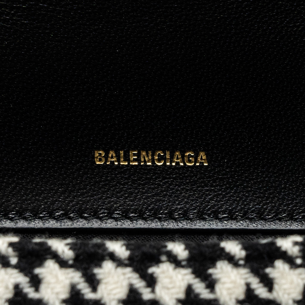 balenciaga-hourglass-s-wool-houndstooth-black-white-ghw