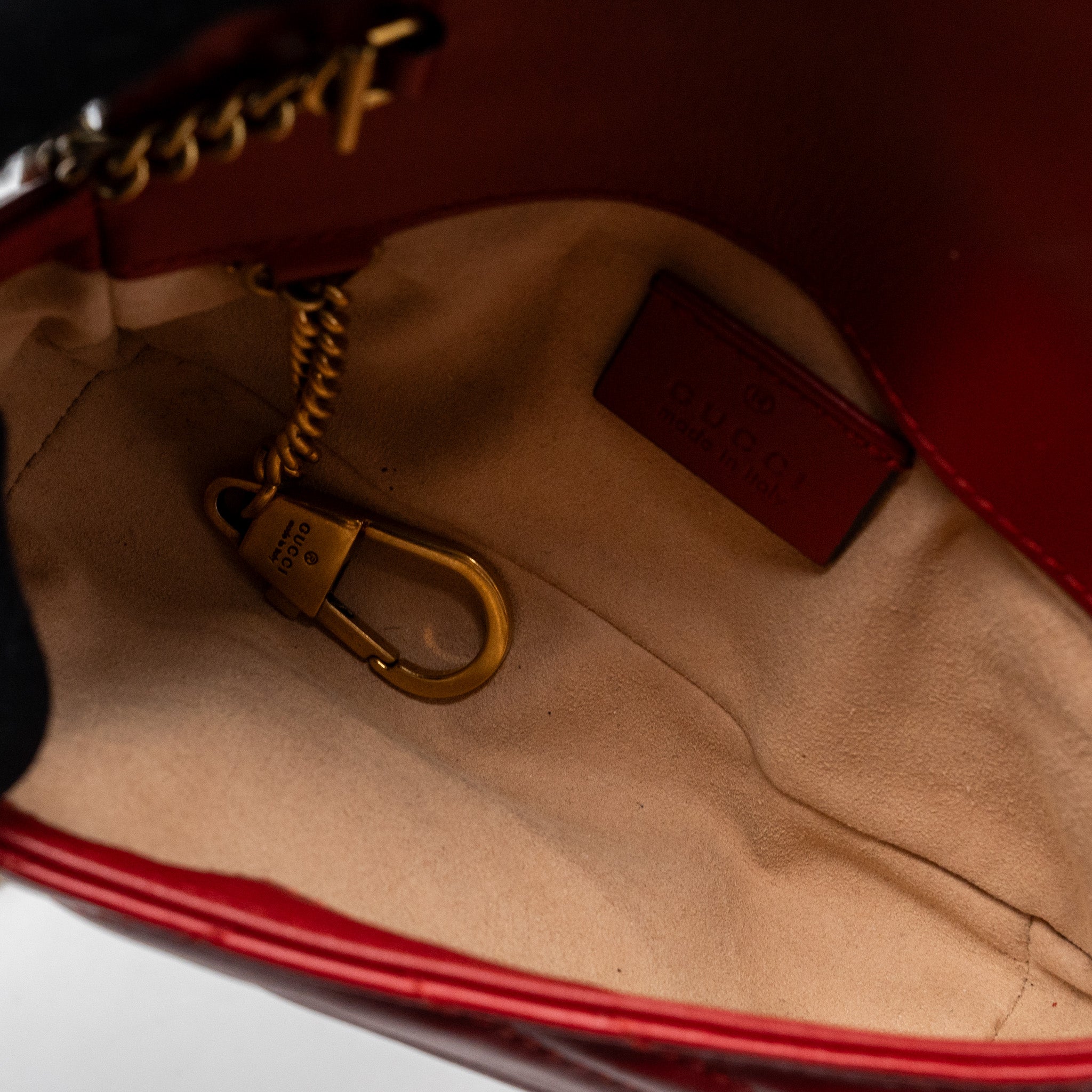 gucci-marmont-super-mini-matelasse-chevron-leather-red-ghw