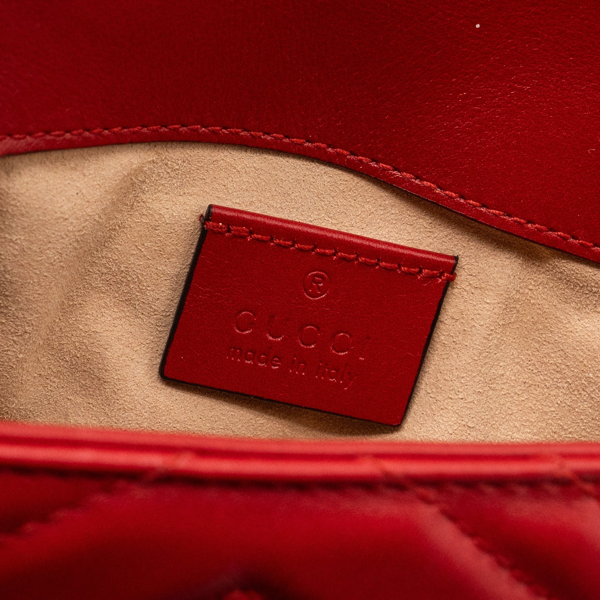 gucci-marmont-super-mini-matelasse-chevron-leather-red-ghw