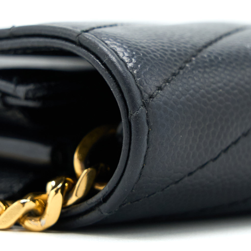 saint-laurent-ysl-cassandra-matelasse-envelope-chain-wallet-grained-calfskin-black-ghw