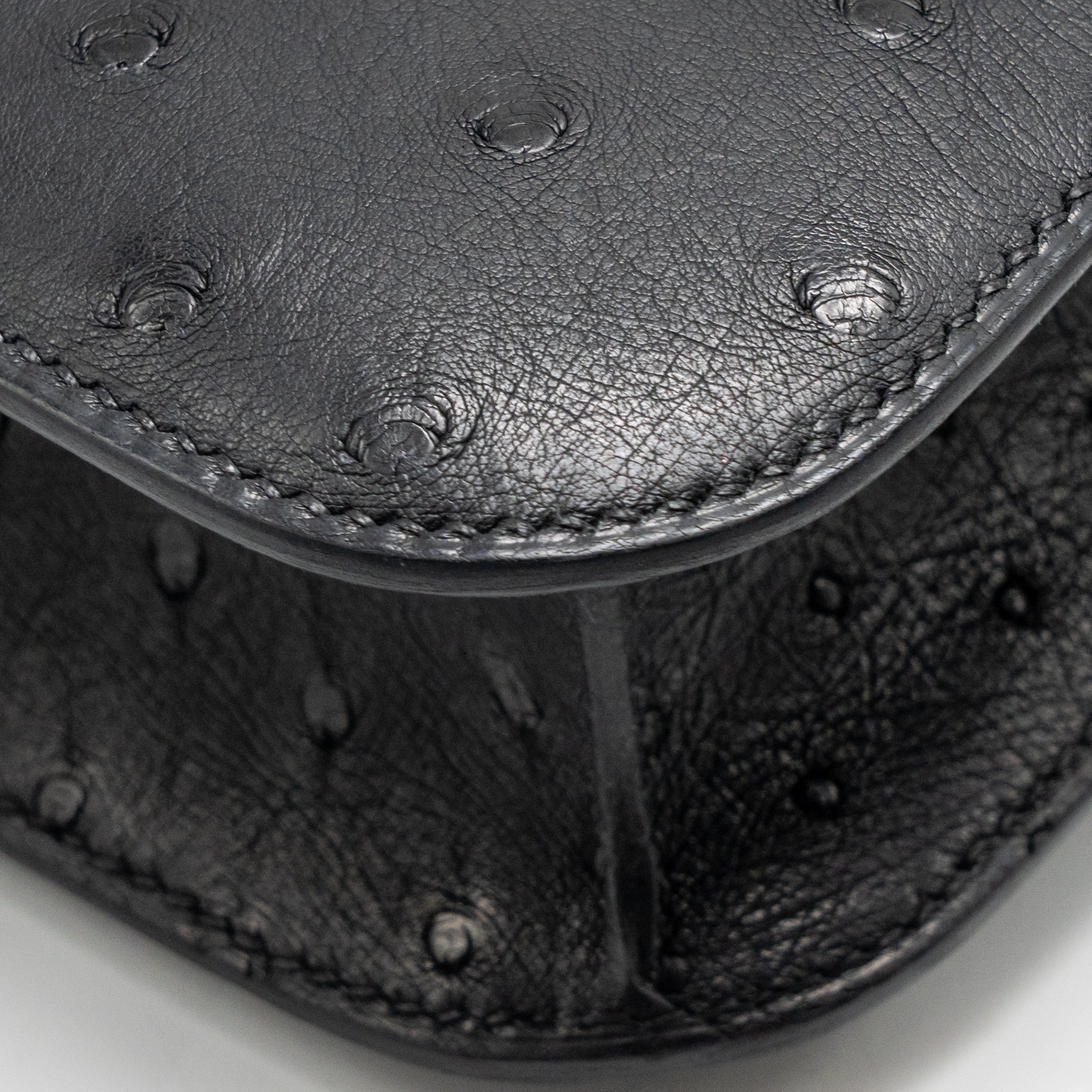 hermes-constance-24-ostrich-black-shw-stamp-k