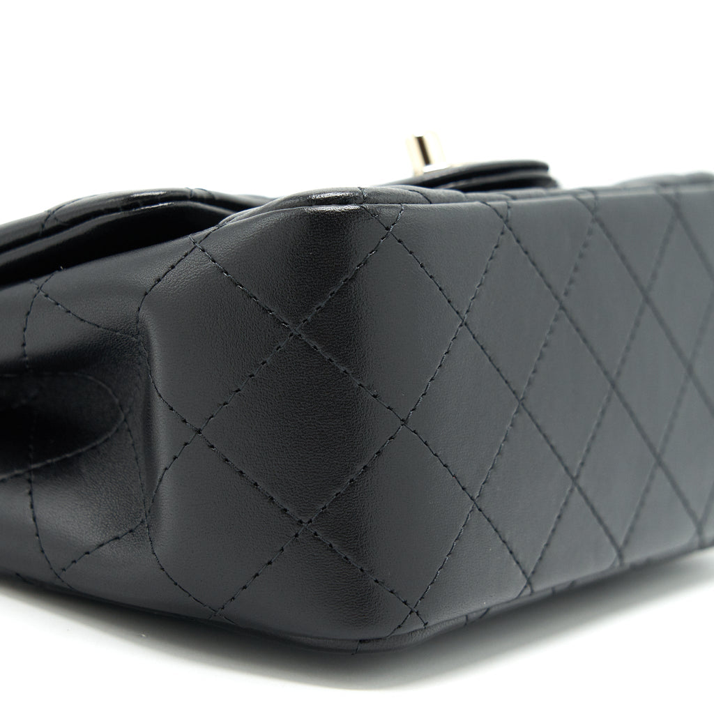 chanel-22c-mini-square-flap-bag-lambskin-black-lghw