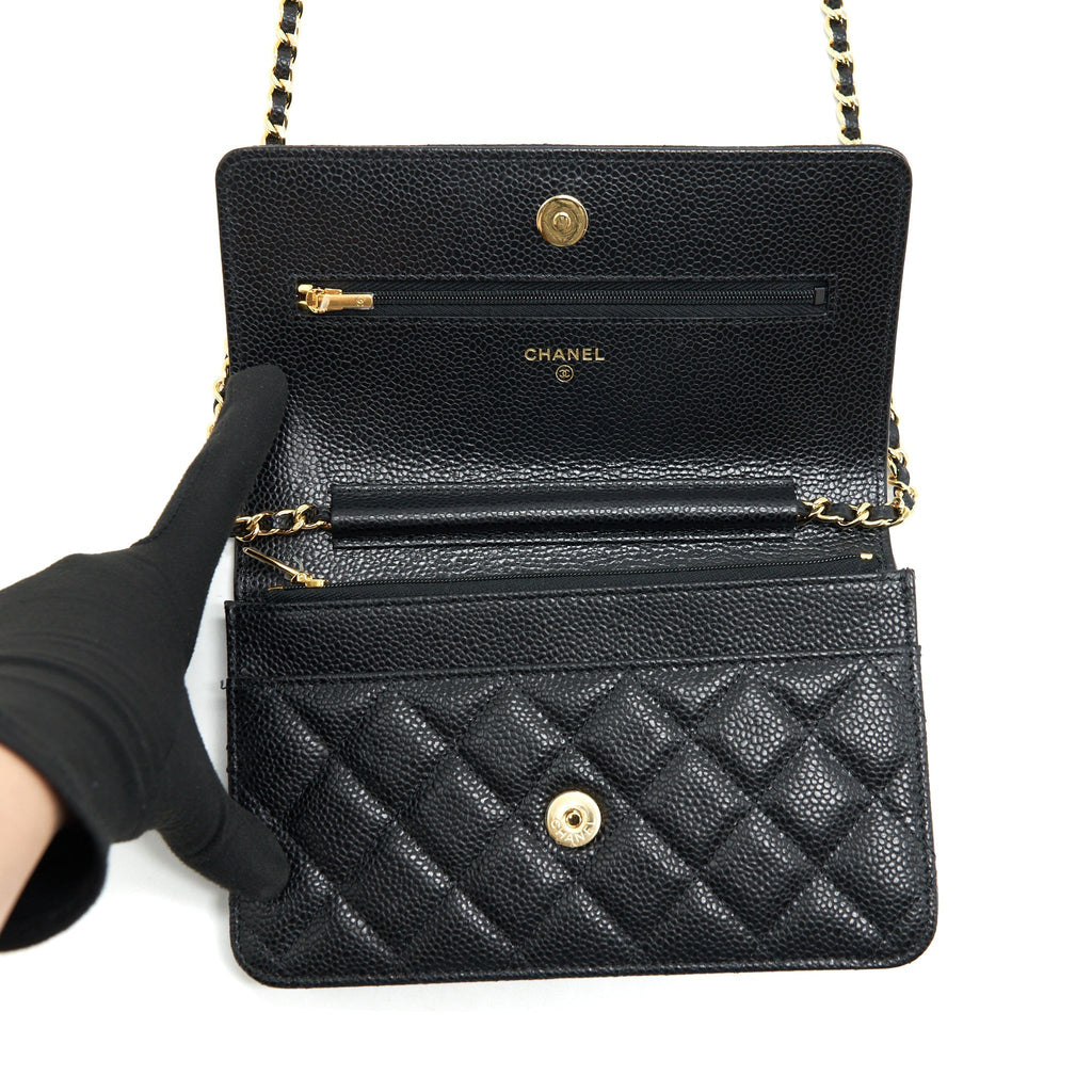 chanel-classic-wallet-on-chain-caviar-black-ghw-1