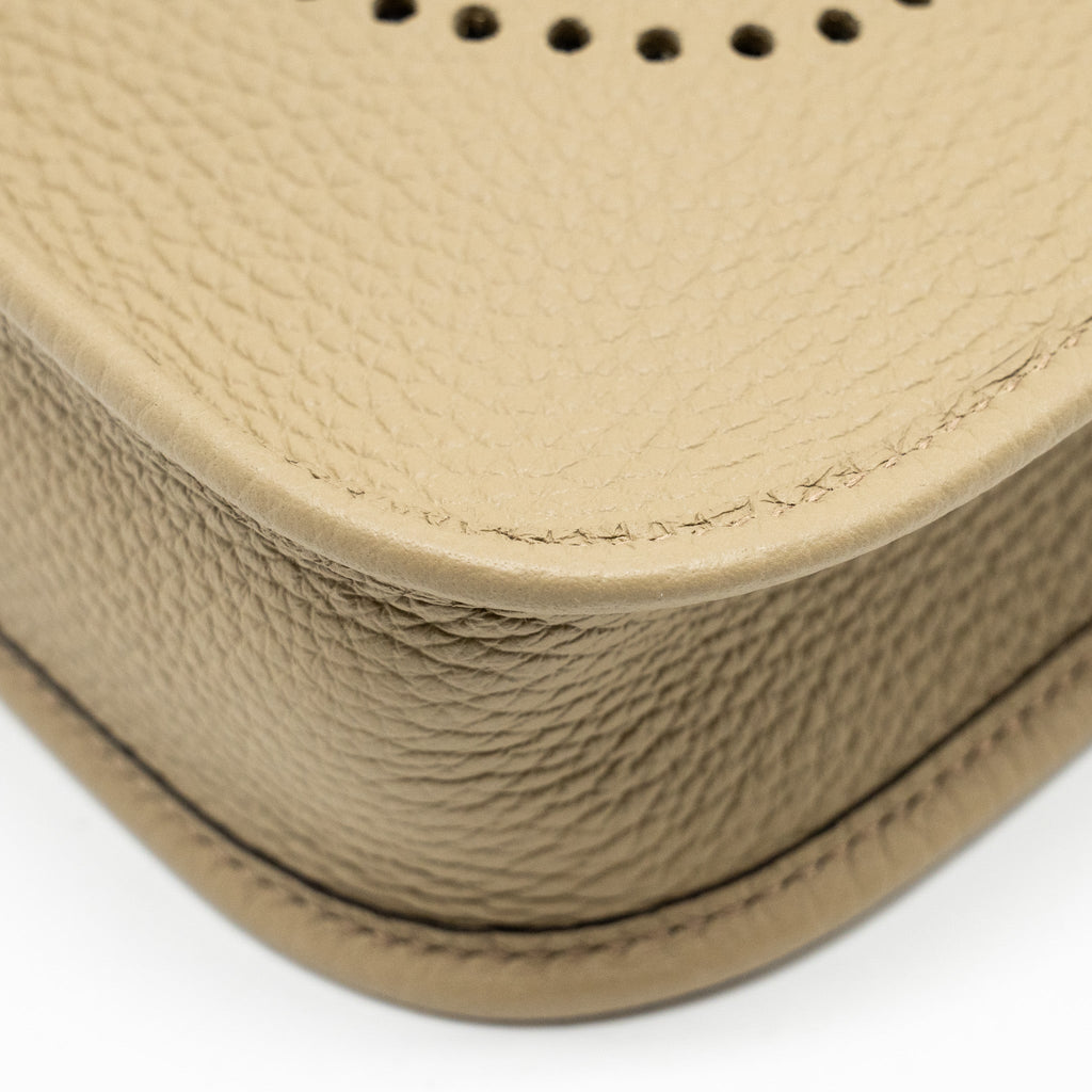 hermes-mini-evelyne-clemence-beige-marfa-multicolor-strap-shw-stamp-b