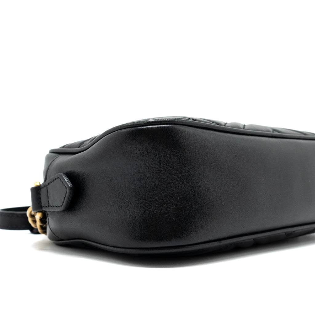 gucci-gg-marmont-small-matelasse-shoulder-bag-calfskin-black-ghw-1