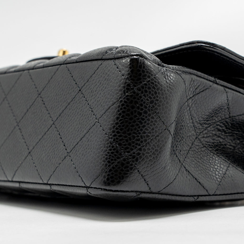 chanel-medium-classic-double-flap-bag-caviar-black-ghw-31