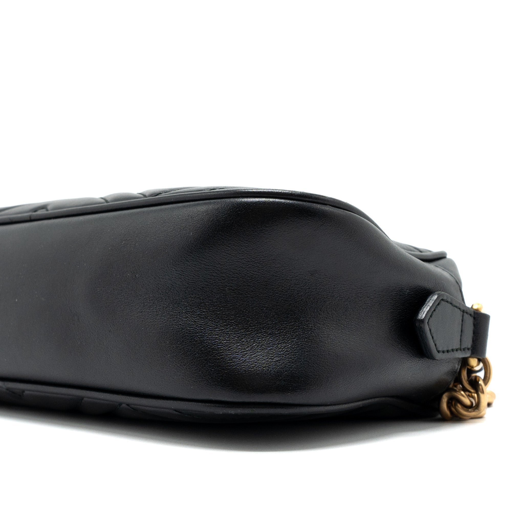gucci-gg-marmont-small-matelasse-shoulder-bag-calfskin-black-ghw-1