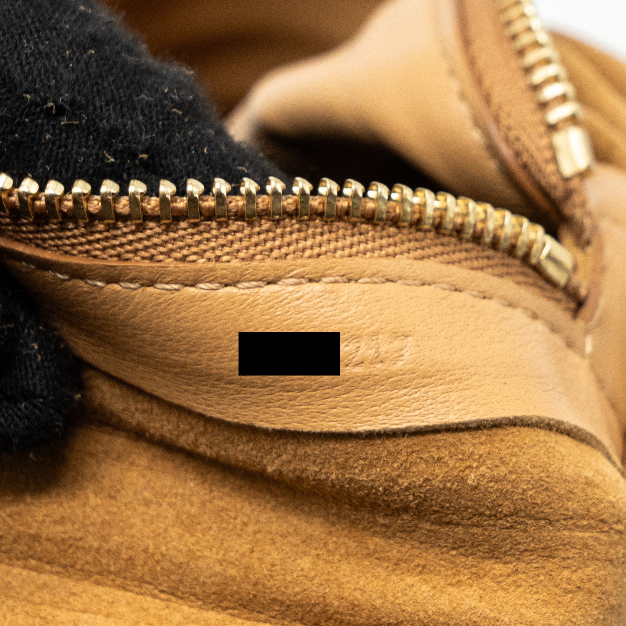 loewe-bracelet-pouch-nappa-lambskin-beige-ghw
