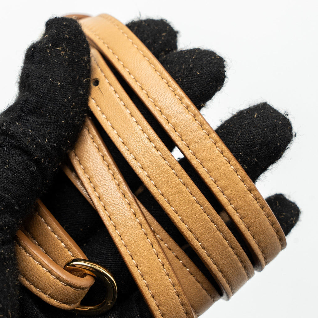loewe-bracelet-pouch-nappa-lambskin-beige-ghw