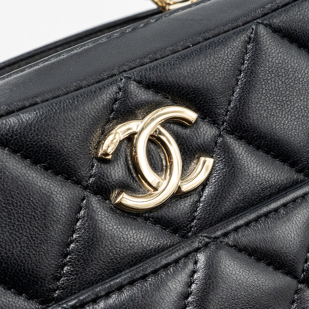 chanel-trendy-cc-top-handle-vanity-bag-lambskin-black-ghw-1