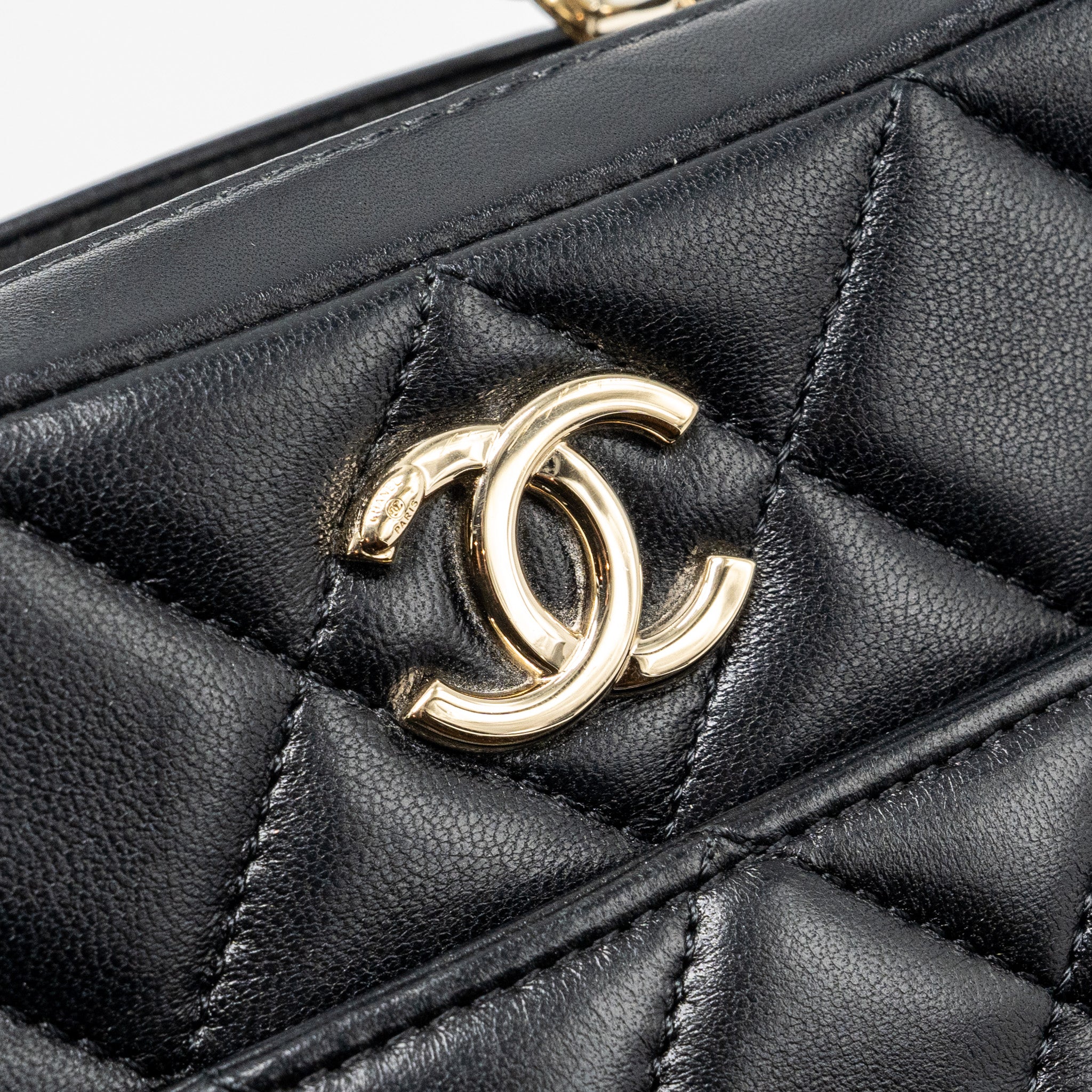 chanel-trendy-cc-top-handle-vanity-bag-lambskin-black-ghw-1