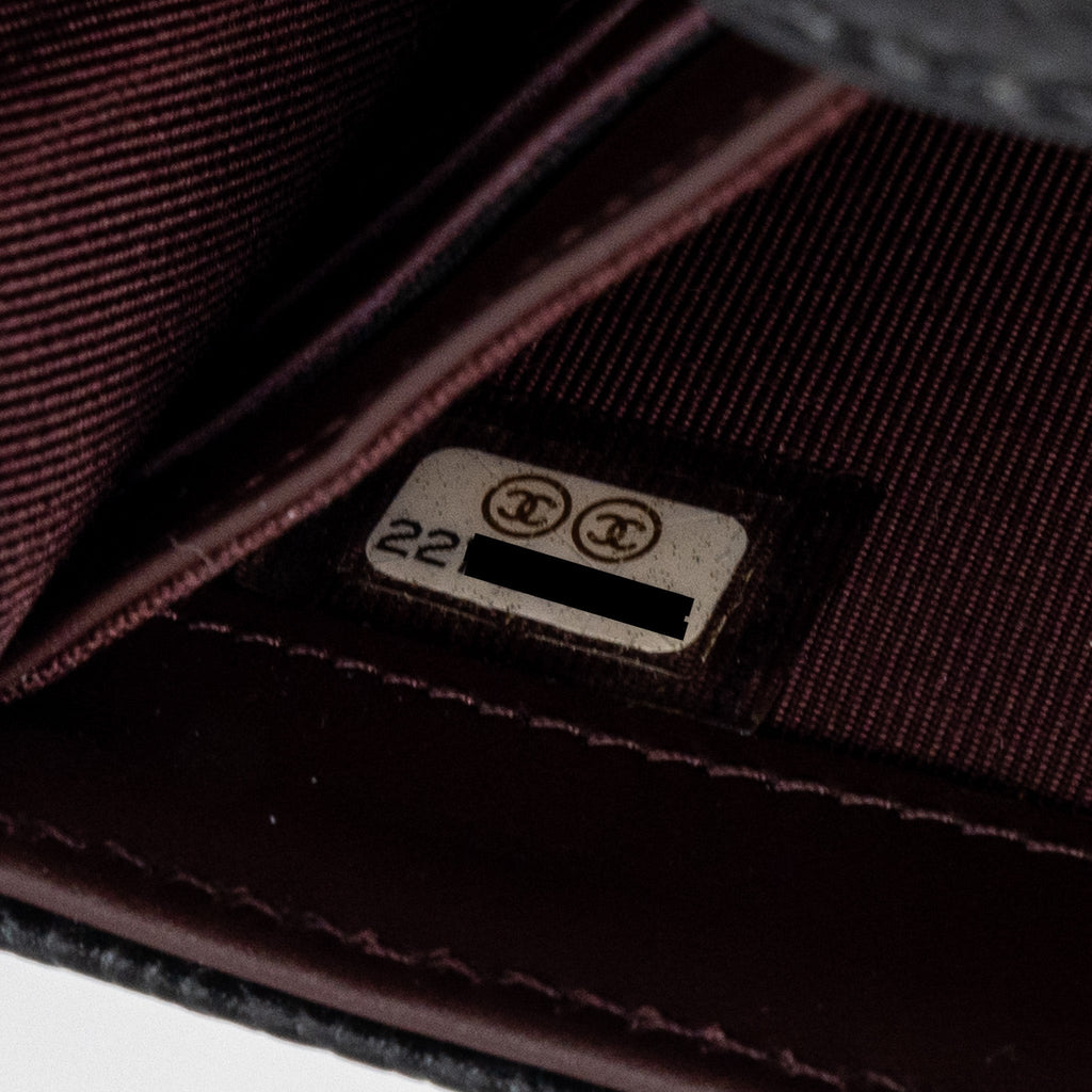 chanel-classic-flap-wallet-grained-calfskin-black-ghw