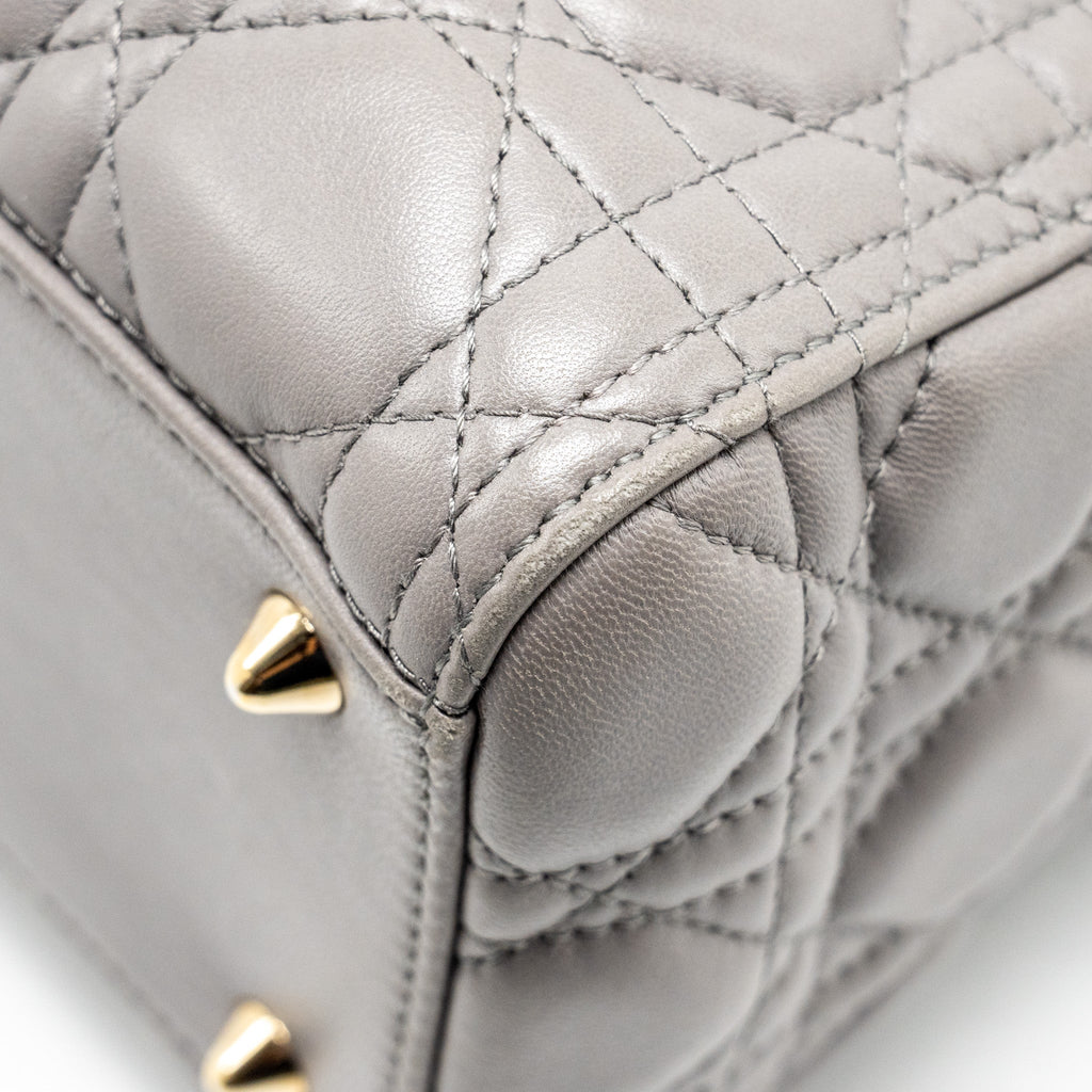 dior-medium-lady-dior-lambskin-grey-lghw-2