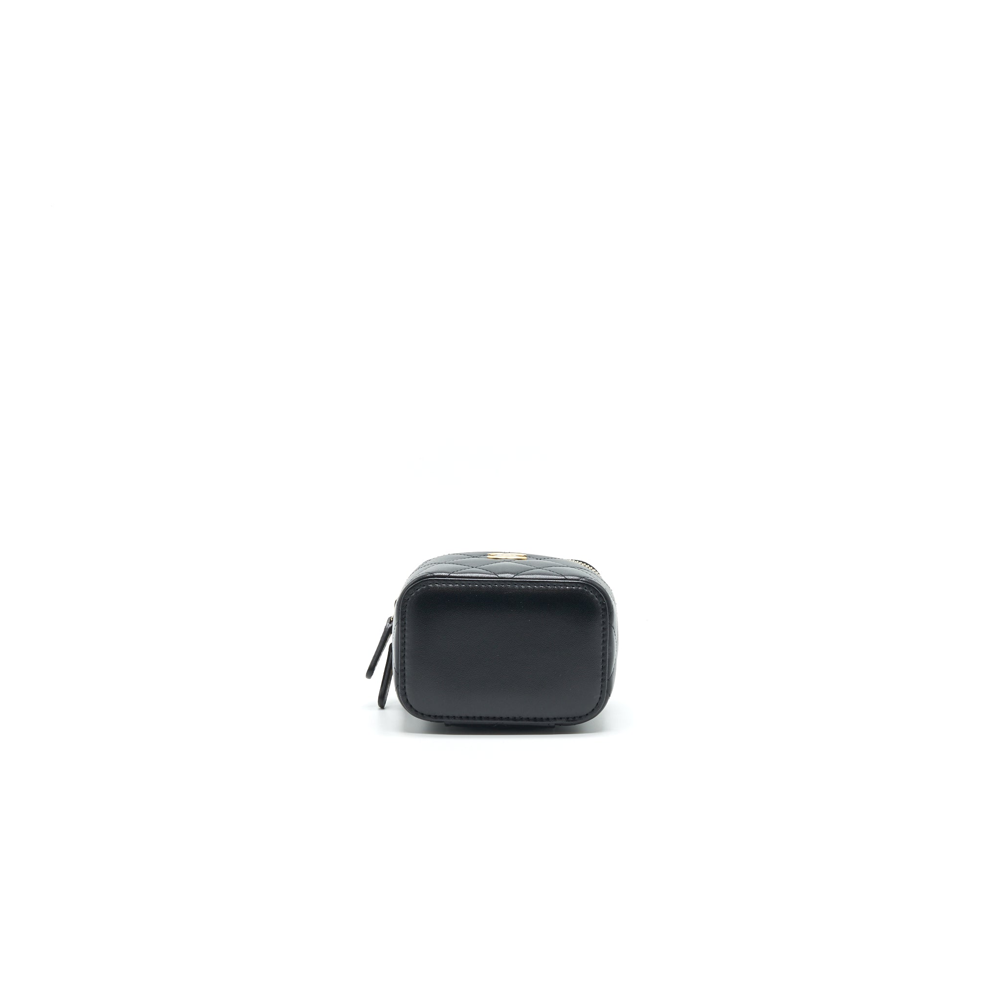 chanel-21a-top-handle-vanity-with-chain-black-ghw