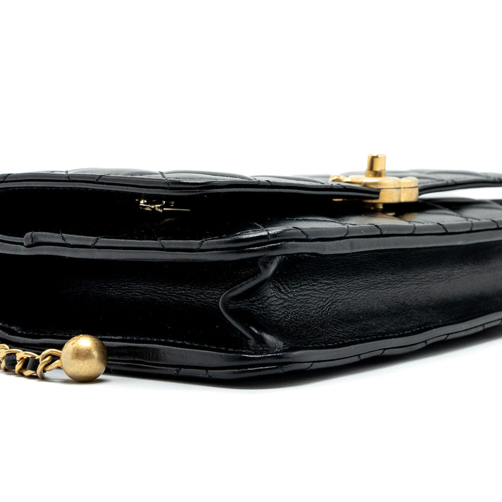 chanel-24c-gold-crush-wallet-on-chain-calfskin-black-ghw-microchip