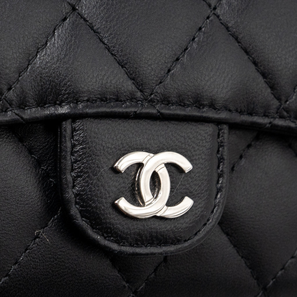 chanel-classic-flap-card-holder-lambskin-black-shw-1