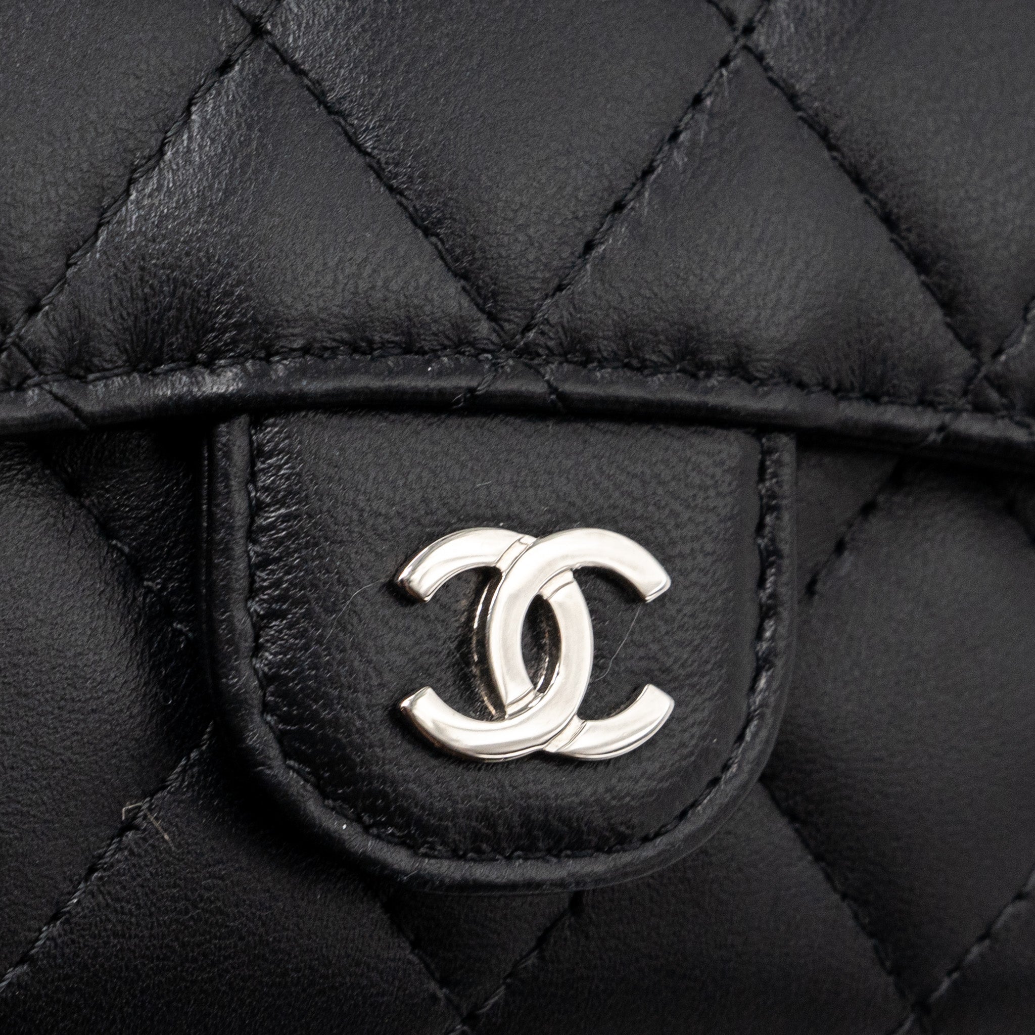 chanel-classic-flap-card-holder-lambskin-black-shw-1