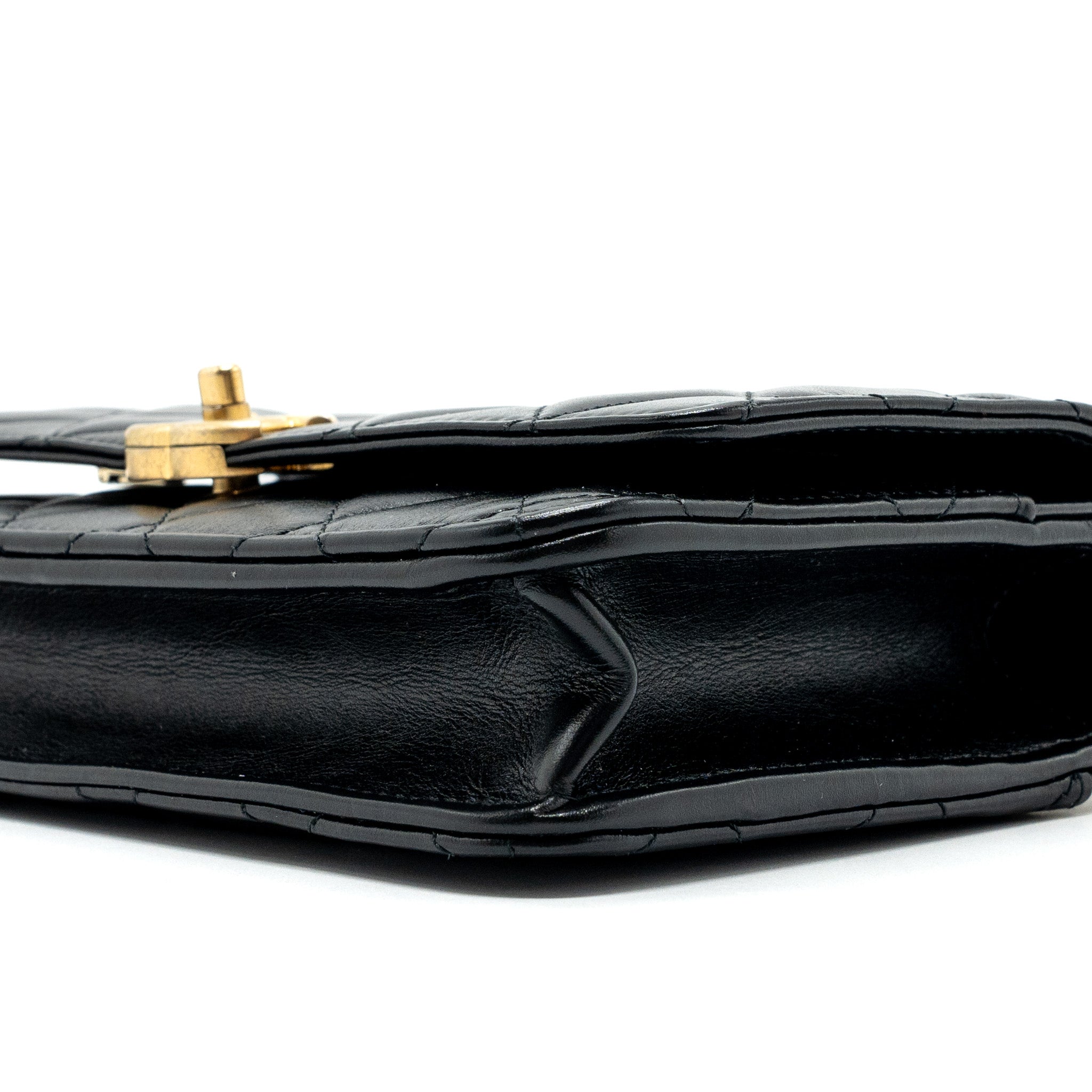 chanel-24c-gold-crush-wallet-on-chain-calfskin-black-ghw-microchip