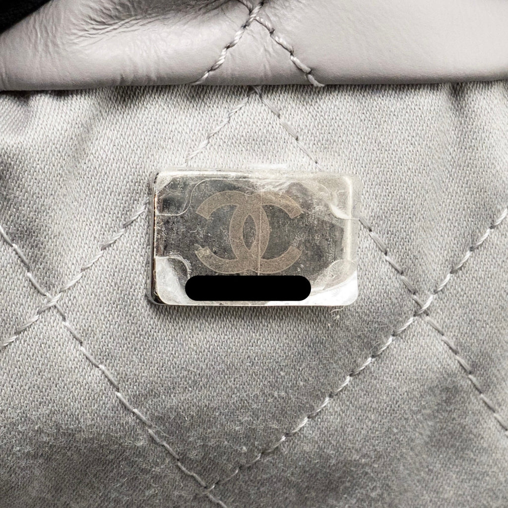 chanel-medium-22-bag-shiny-calfskin-grey-shw-microchip-copy