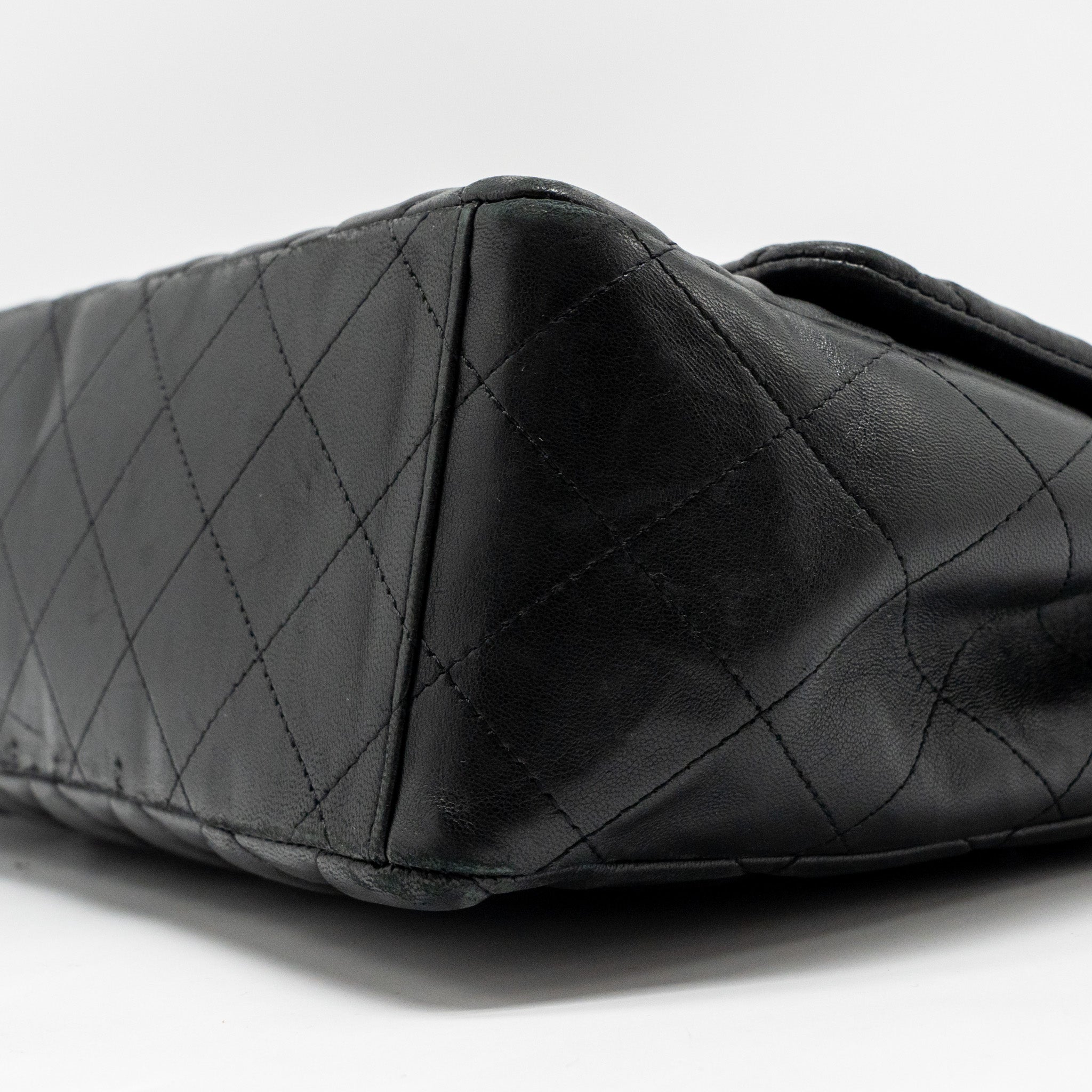 chanel-maxi-classic-single-flap-bag-lambskin-black-shw-copy