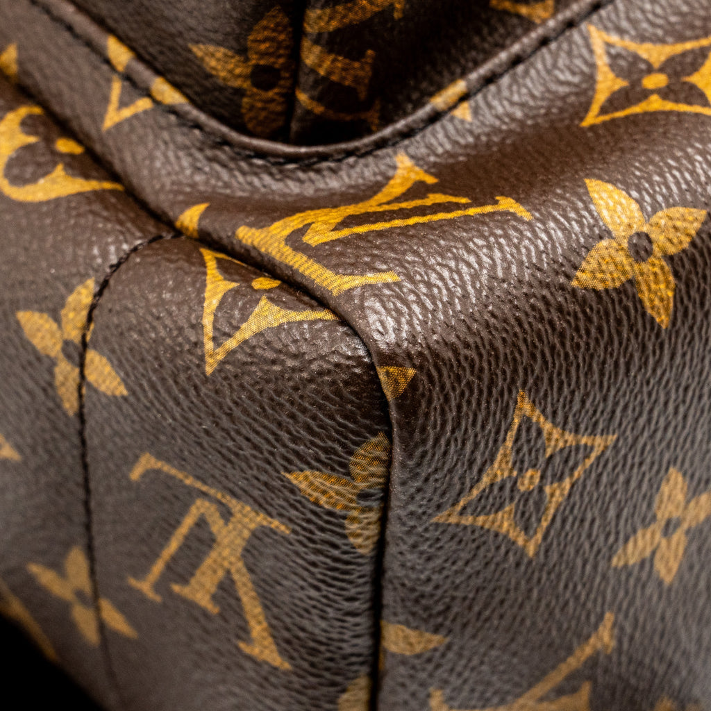 louis-vuitton-palm-spring-backpack-mm-monogram-canvas