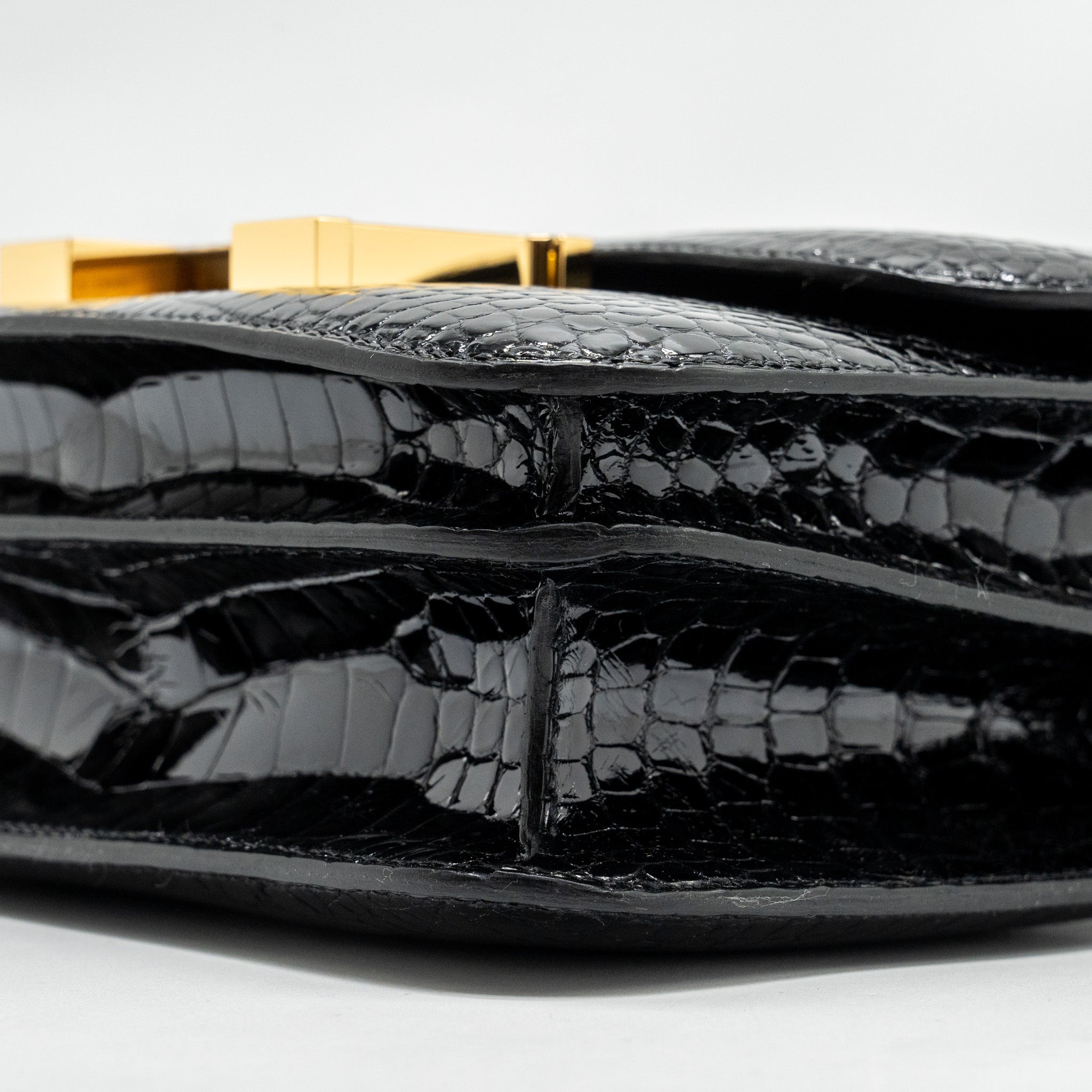 hermes-mini-constance-shiny-alligator-mississippiensis-black-ghw-stamp-u