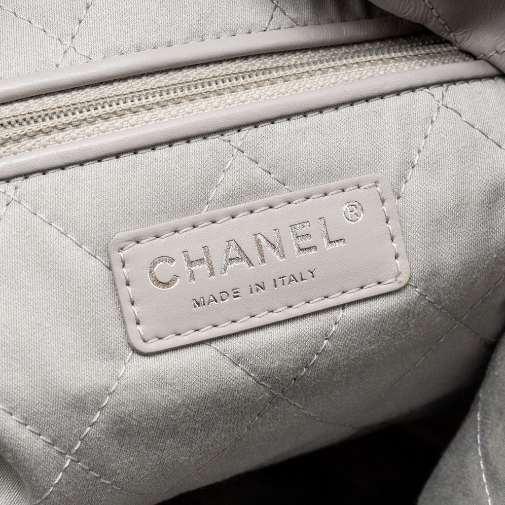 chanel-medium-22-bag-shiny-calfskin-grey-shw-microchip-copy