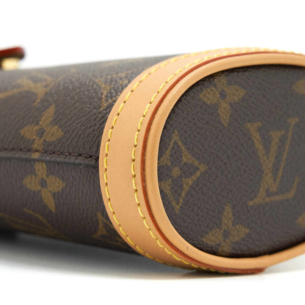 louis-vuitton-fold-me-pouch-monogram-canvas-1