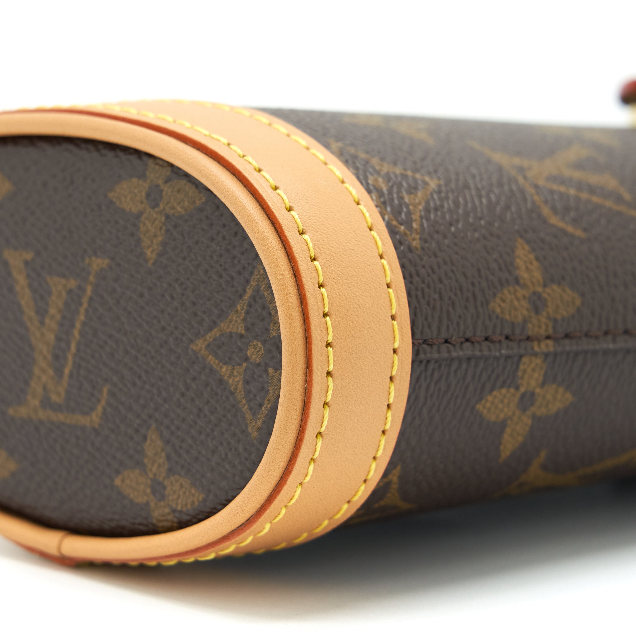 louis-vuitton-fold-me-pouch-monogram-canvas-1