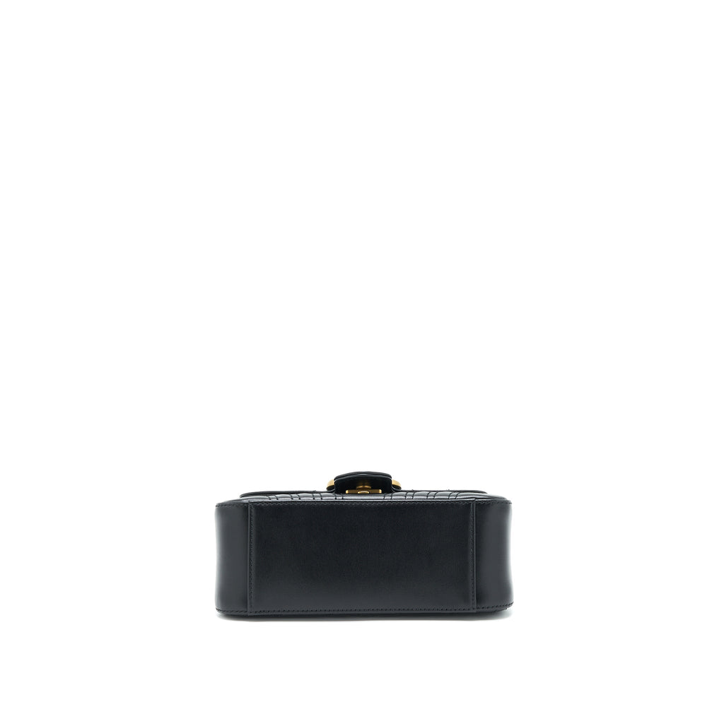 gucci-gg-marmont-mini-top-handle-bag-calfskin-black-ghw