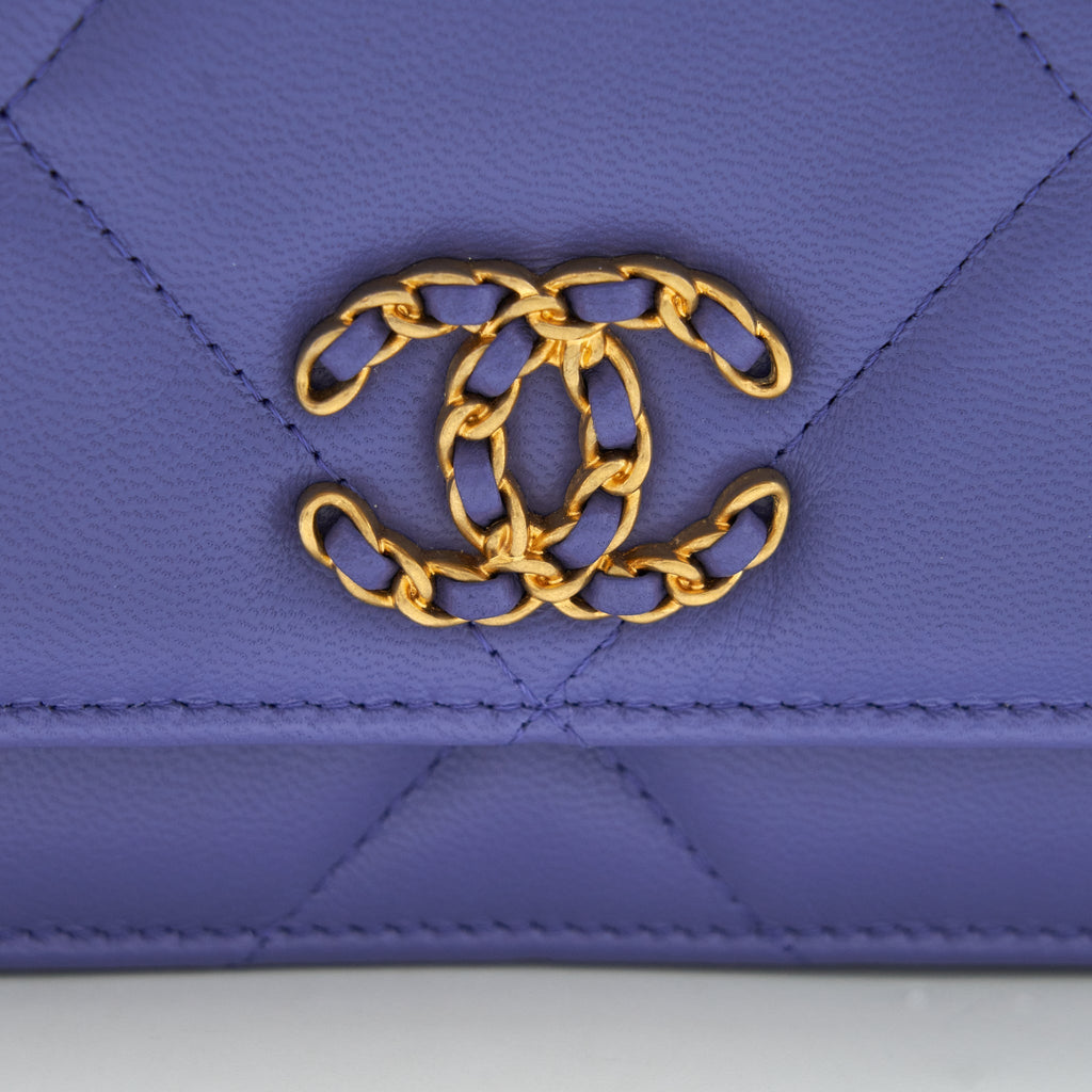 chanel-19-wallet-on-chain-lambskin-purple-with-gold-silver-hardware