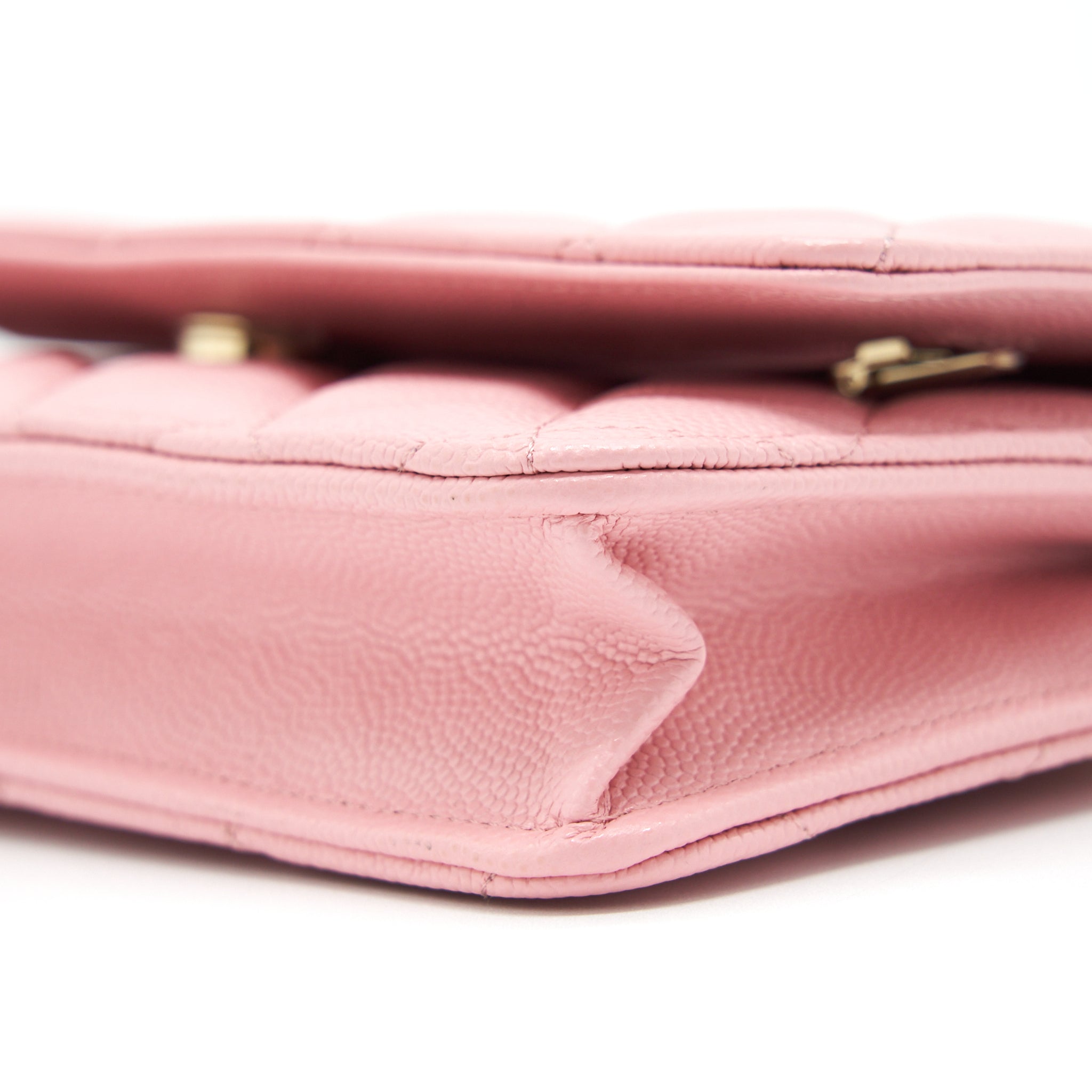 chanel-22c-classic-wallet-on-chain-caviar-pink-lghw-microchip