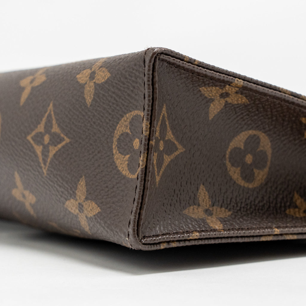 louis-vuitton-toiletry-pochette-26-monogram-canvas-ghw-15