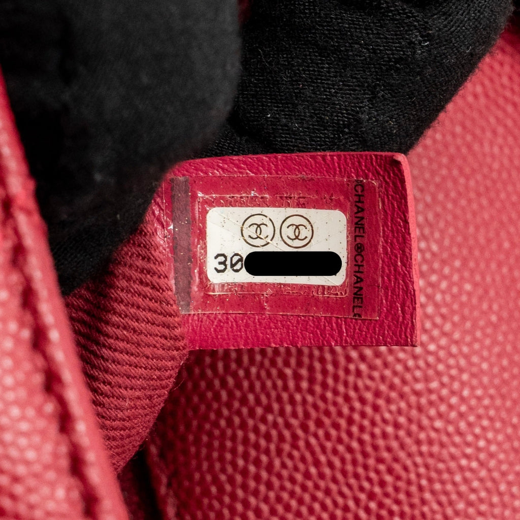 chanel-medium-coco-handle-caviar-red-ghw