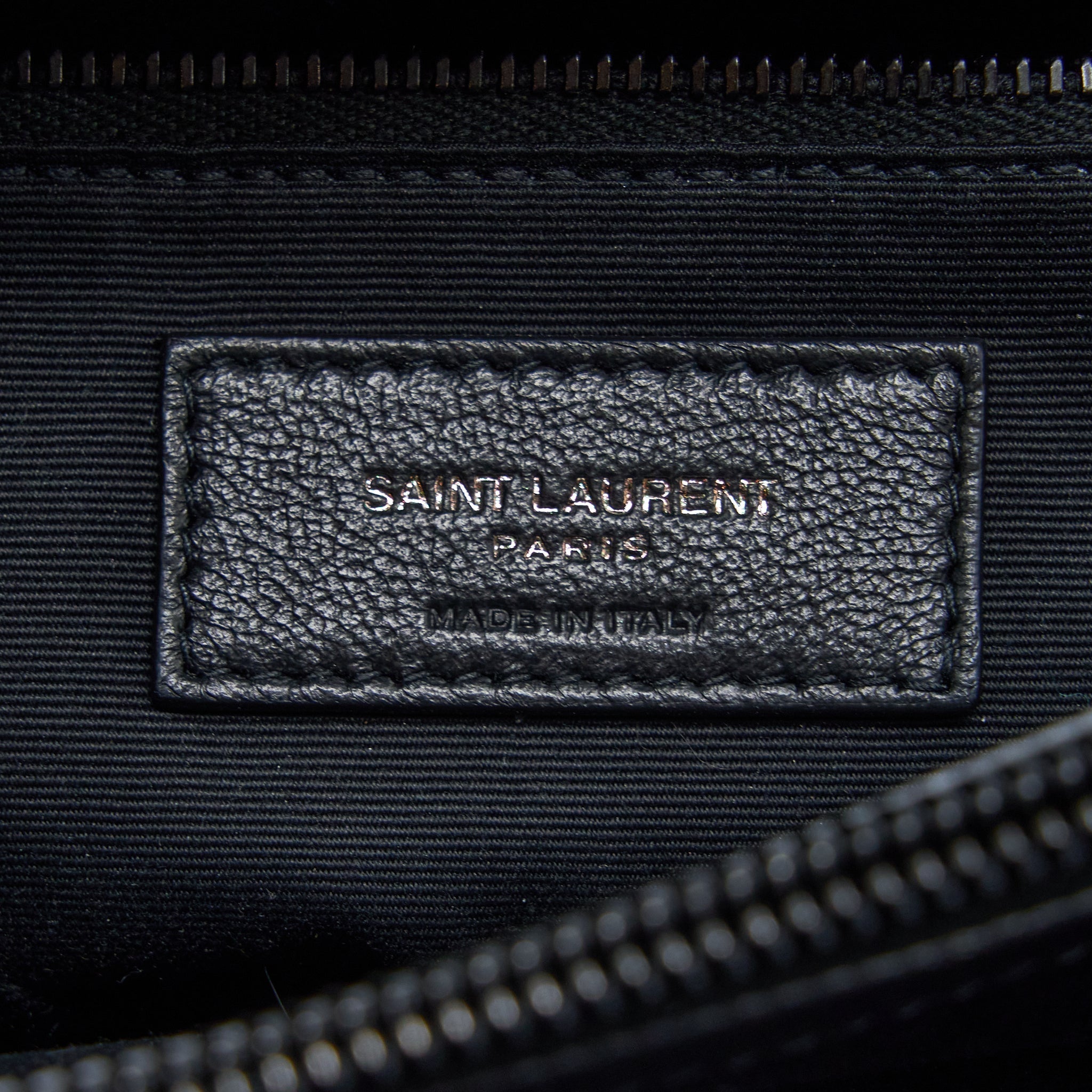 saint-laurent-ysl-medium-loulou-shoulder-bag-calfskin-black-with-black-hardware