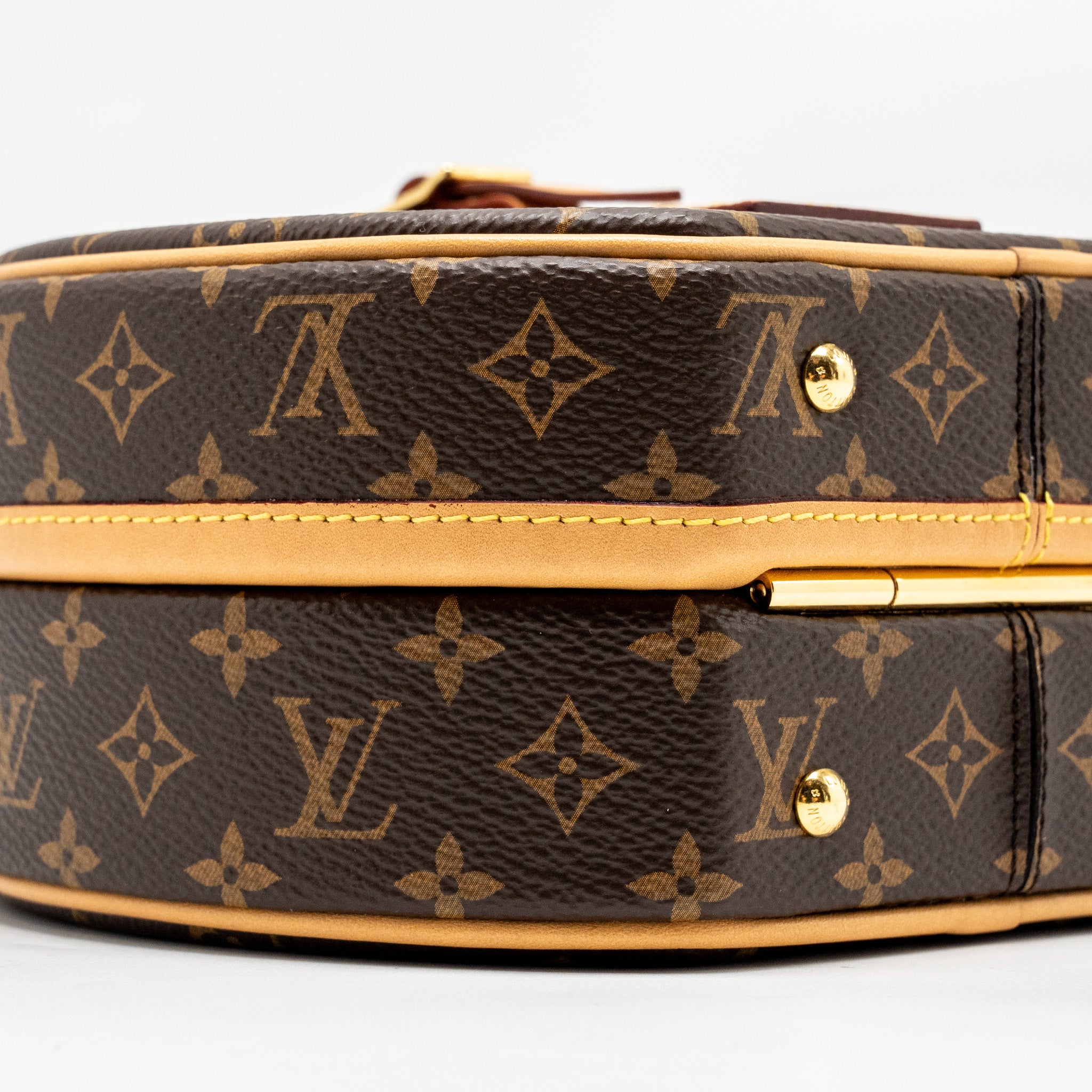 louis-vuitton-petite-boite-chapeau-monogram-canvas-ghw-6