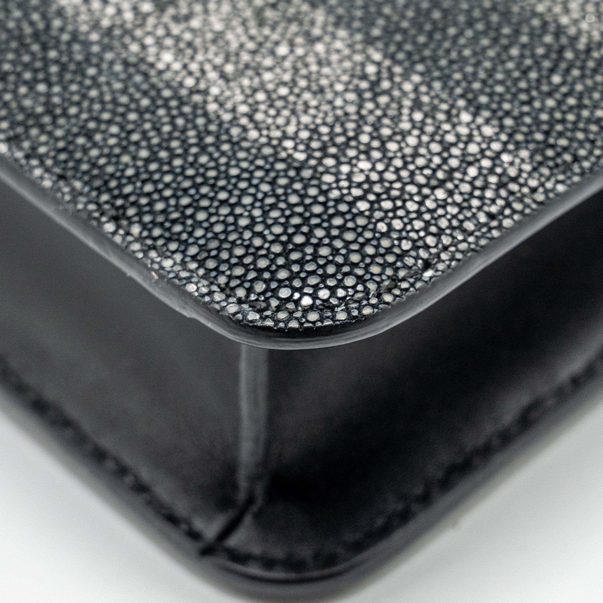 bvlgari-serpenti-forever-bag-galuchar-leather-black-grey-lghw