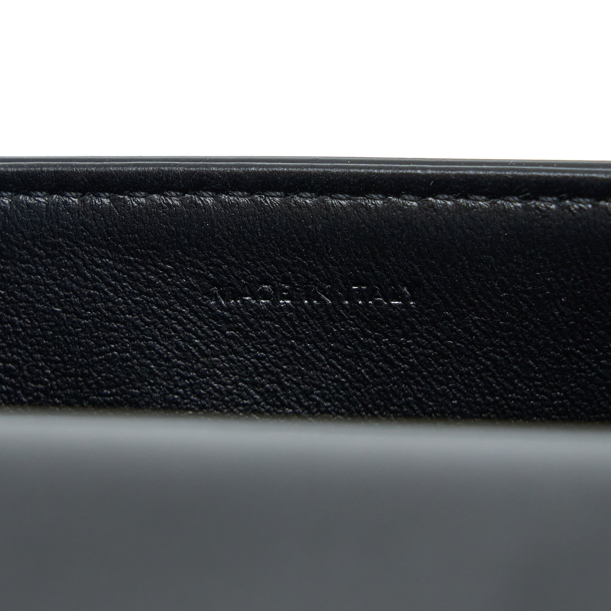 celine-triomphe-shoulder-bag-calfskin-black-ghw