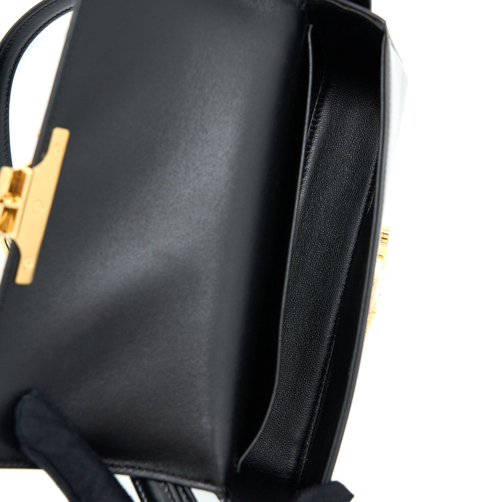 celine-triomphe-shoulder-bag-calfskin-black-ghw
