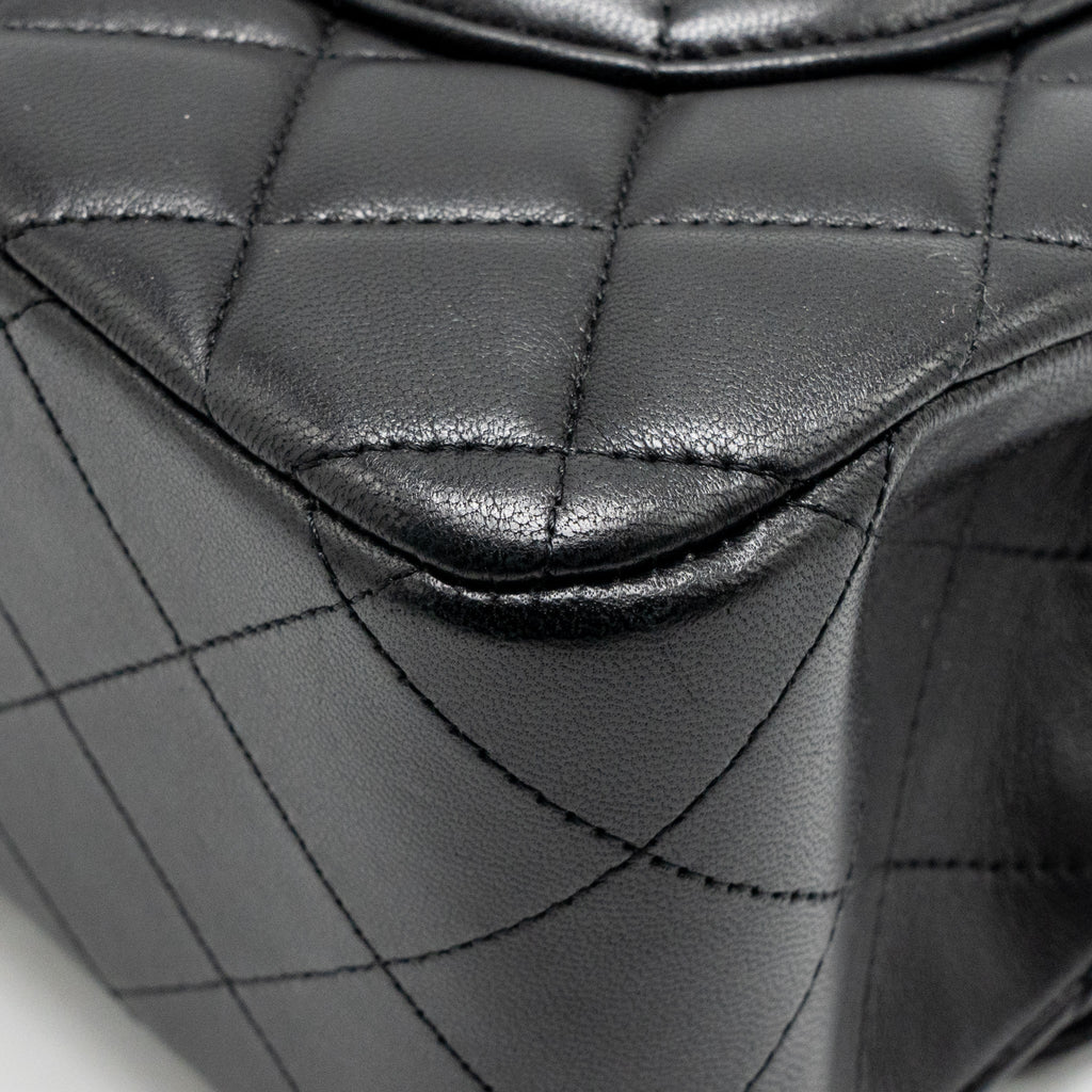 chanel-jumbo-classic-double-flap-bag-lambskin-black-ghw-3