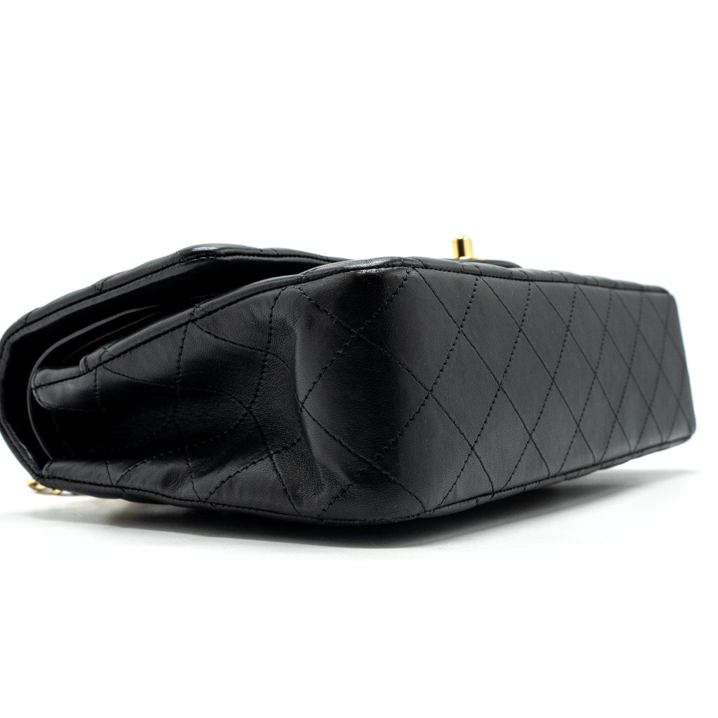 chanel-medium-classic-flap-bag-lambskin-black-ghw-1
