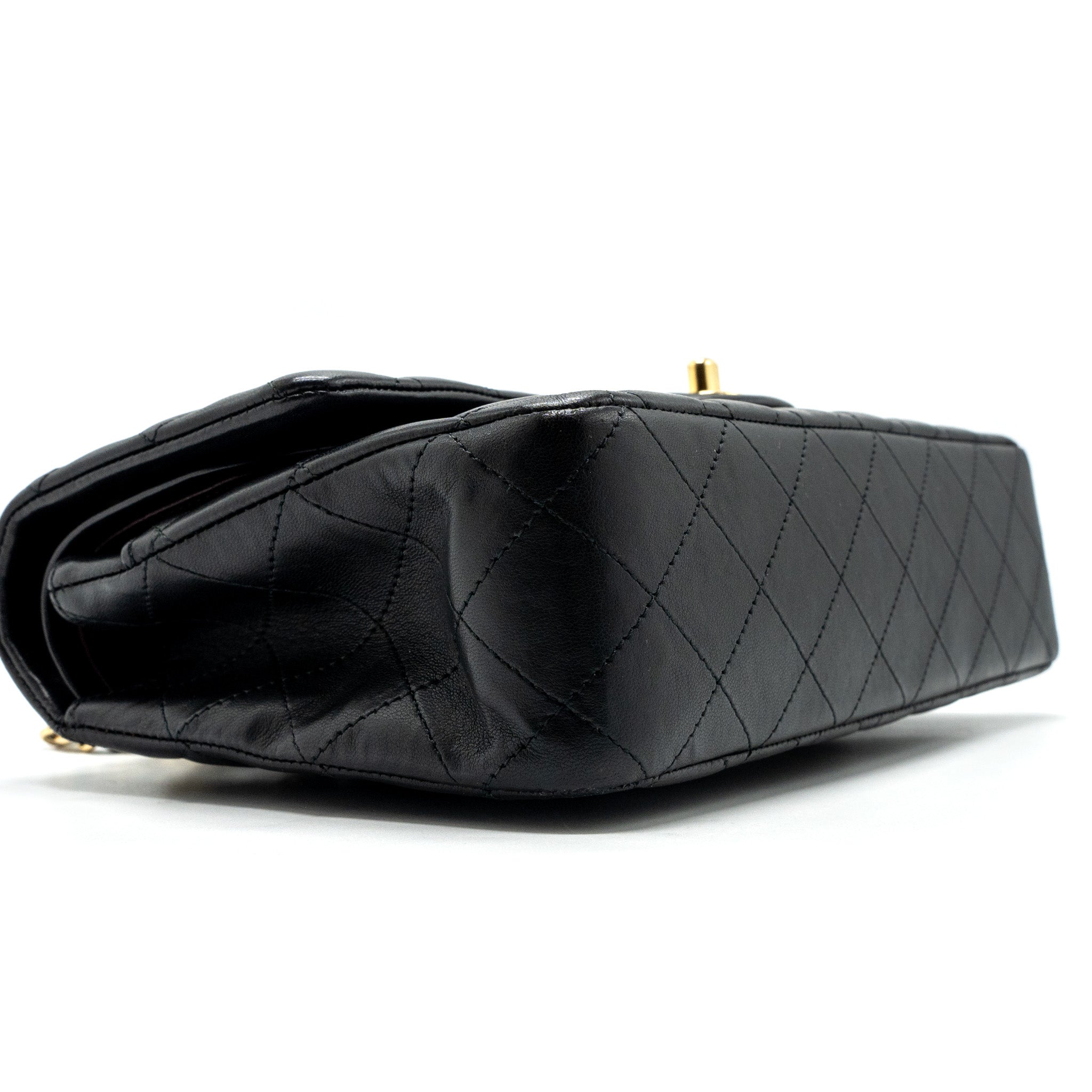 chanel-medium-classic-flap-bag-lambskin-black-ghw-1