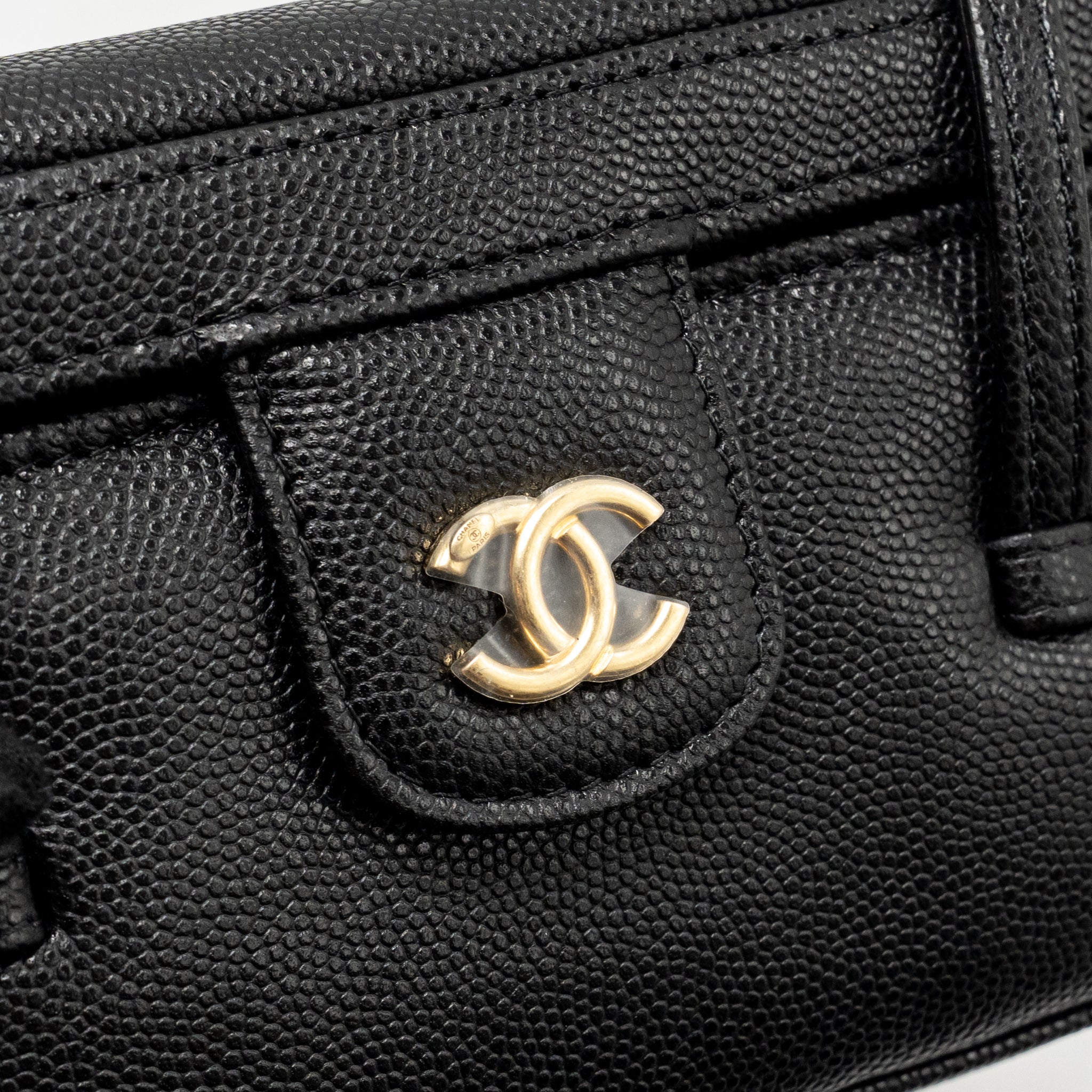 chanel-26p-preppy-coco-mini-vanity-shoulder-bag-caviar-black-ghwmicrochip