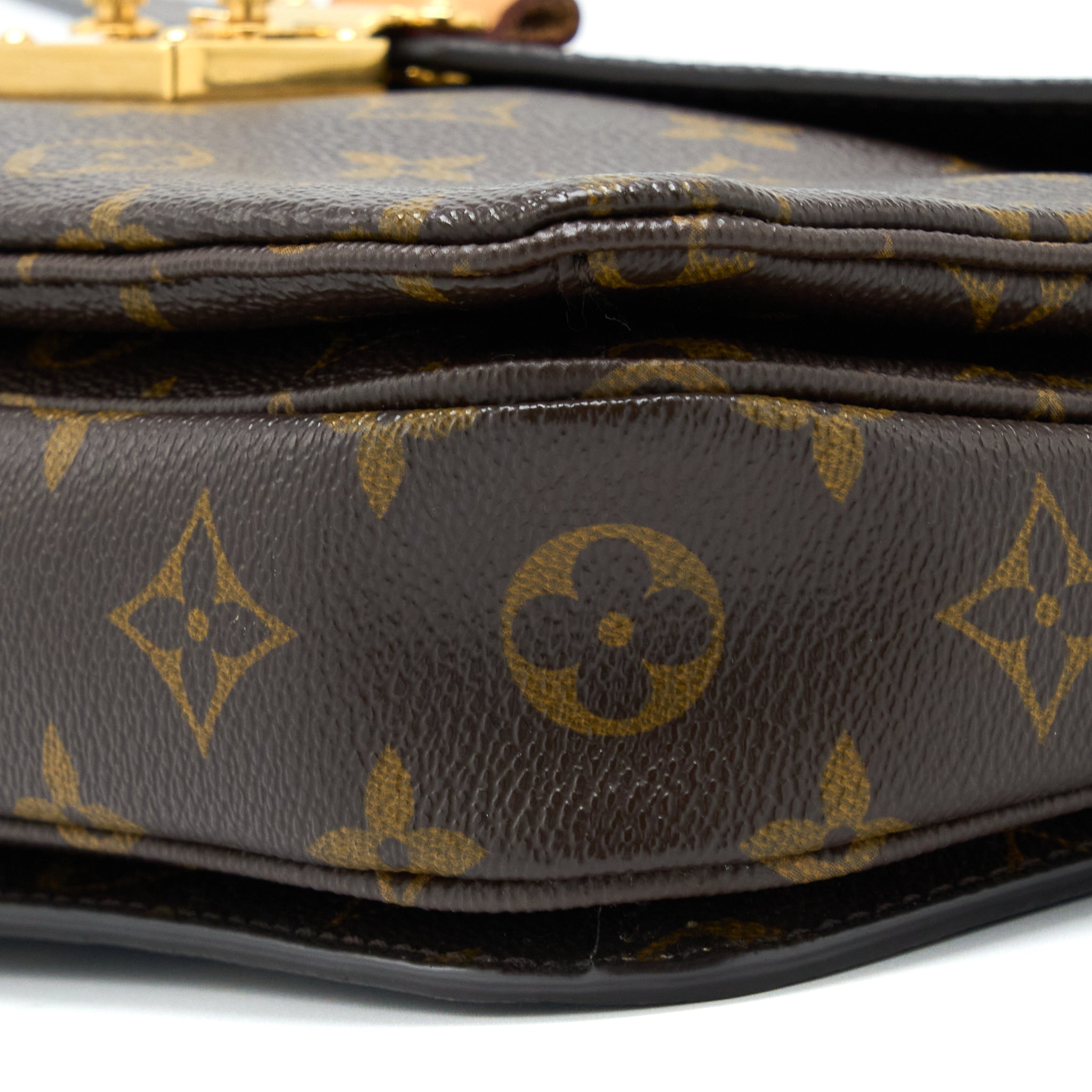 louis-vuitton-pochette-metis-monogram-canvas-ghw-12