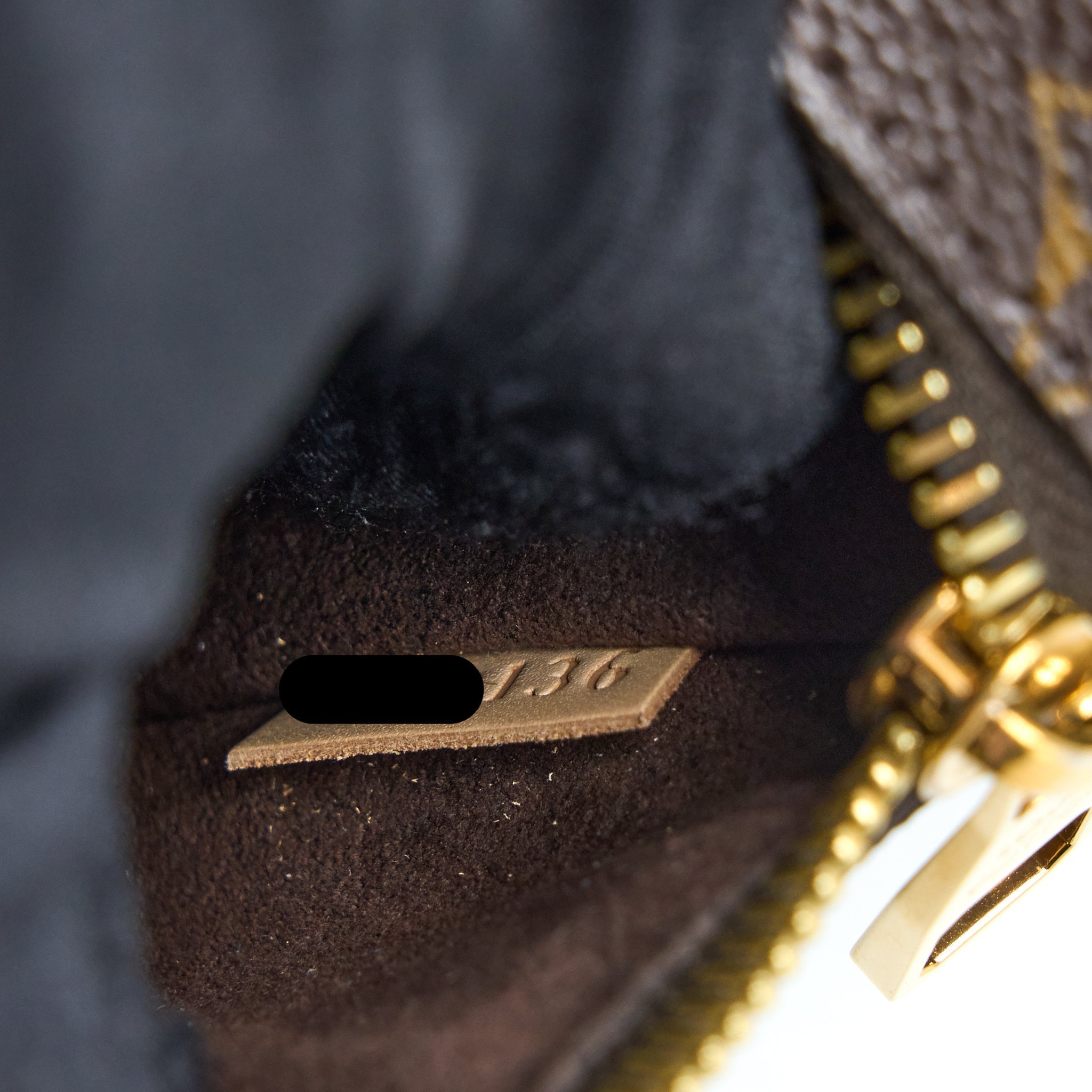 louis-vuitton-pochette-metis-monogram-canvas-ghw-12