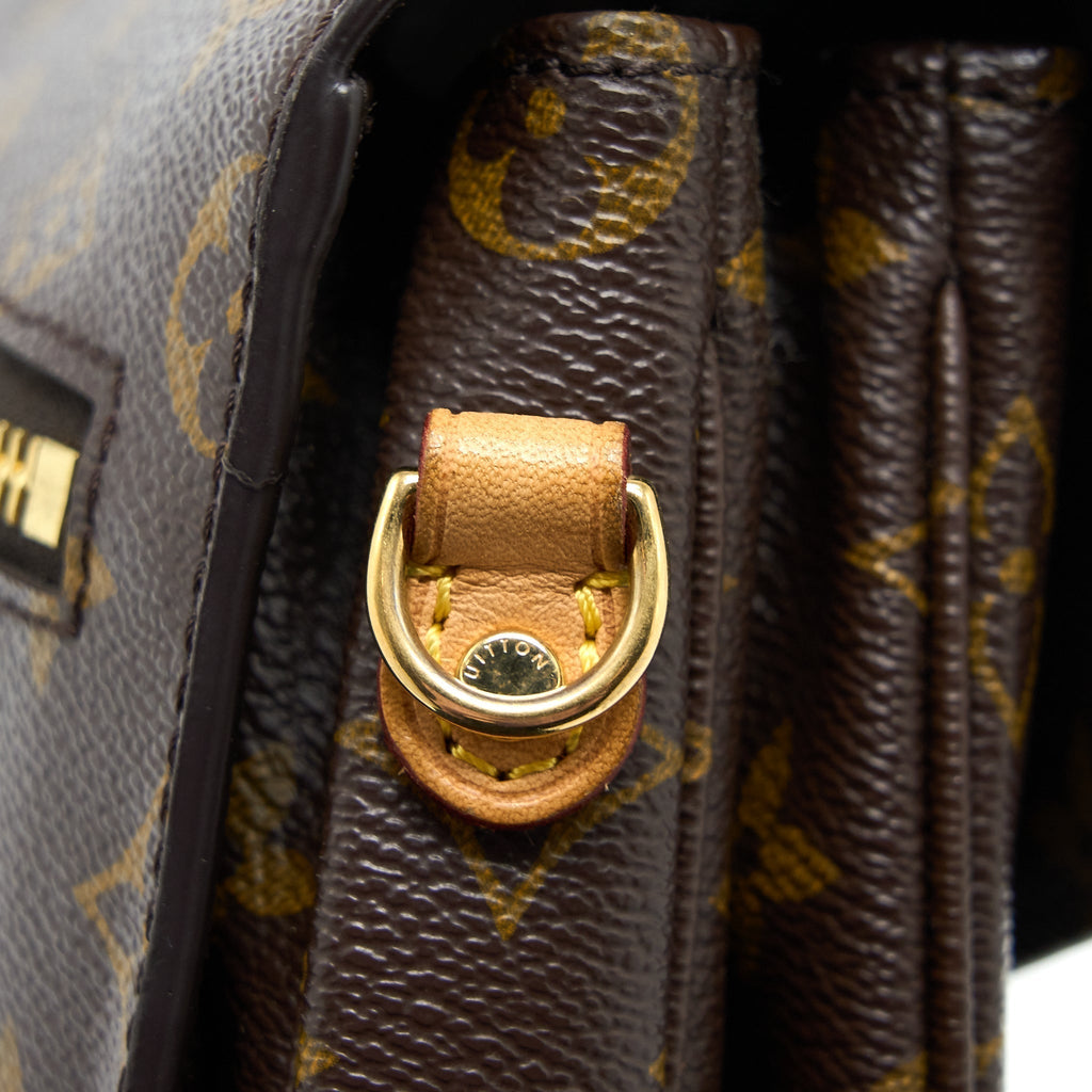 louis-vuitton-pochette-metis-monogram-canvas-ghw-12